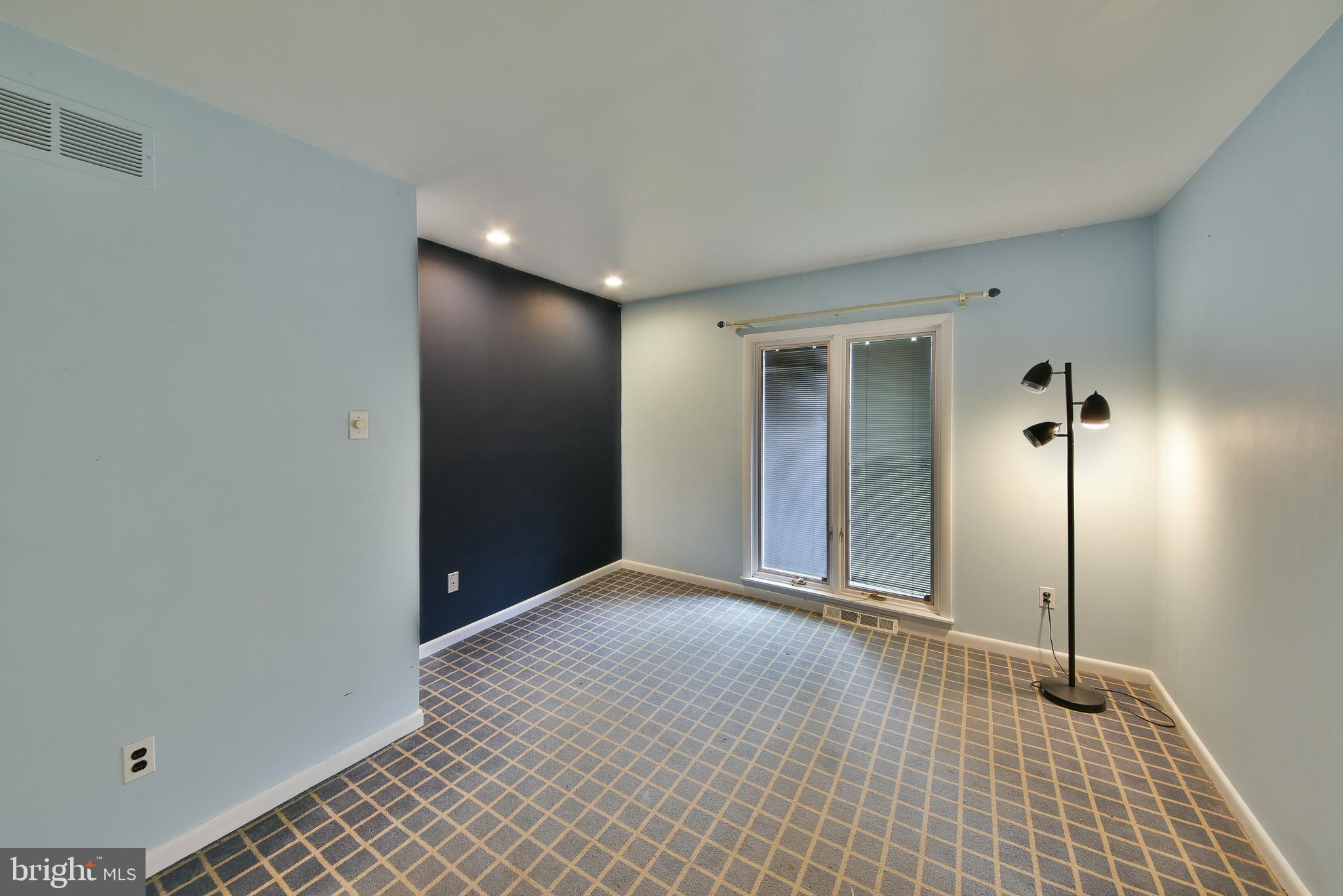 CHELTENHAM VIL - Residential