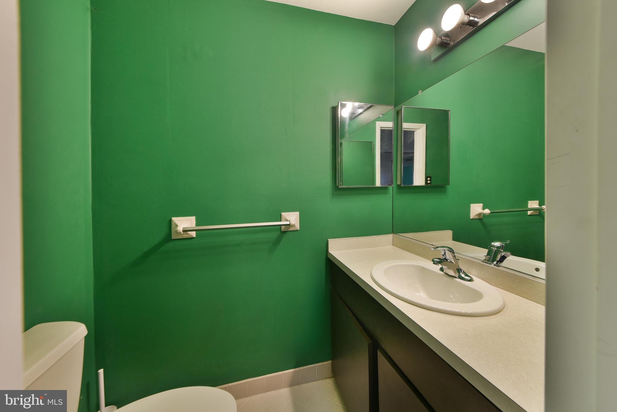 CHELTENHAM VIL - Residential