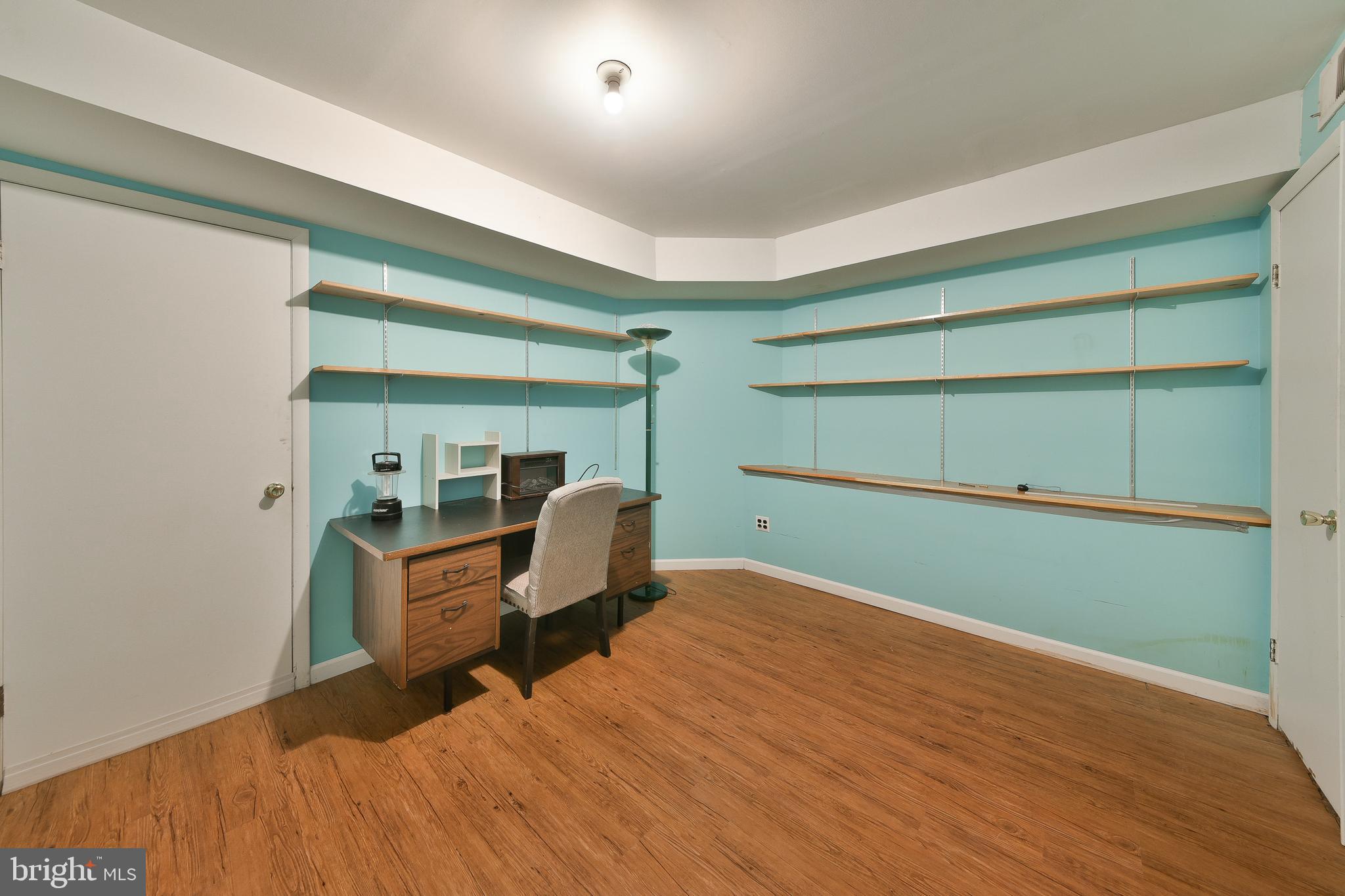 CHELTENHAM VIL - Residential