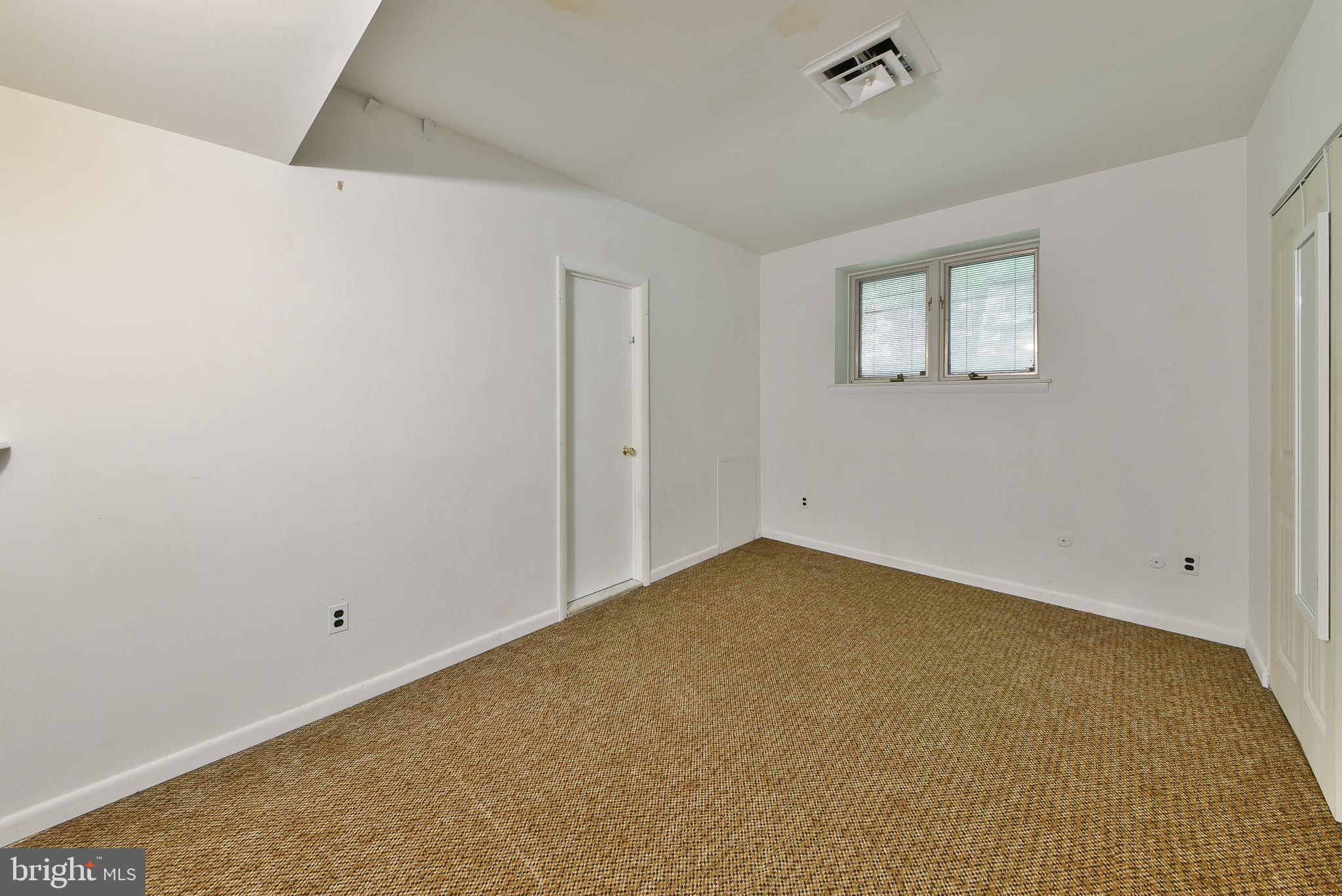 CHELTENHAM VIL - Residential