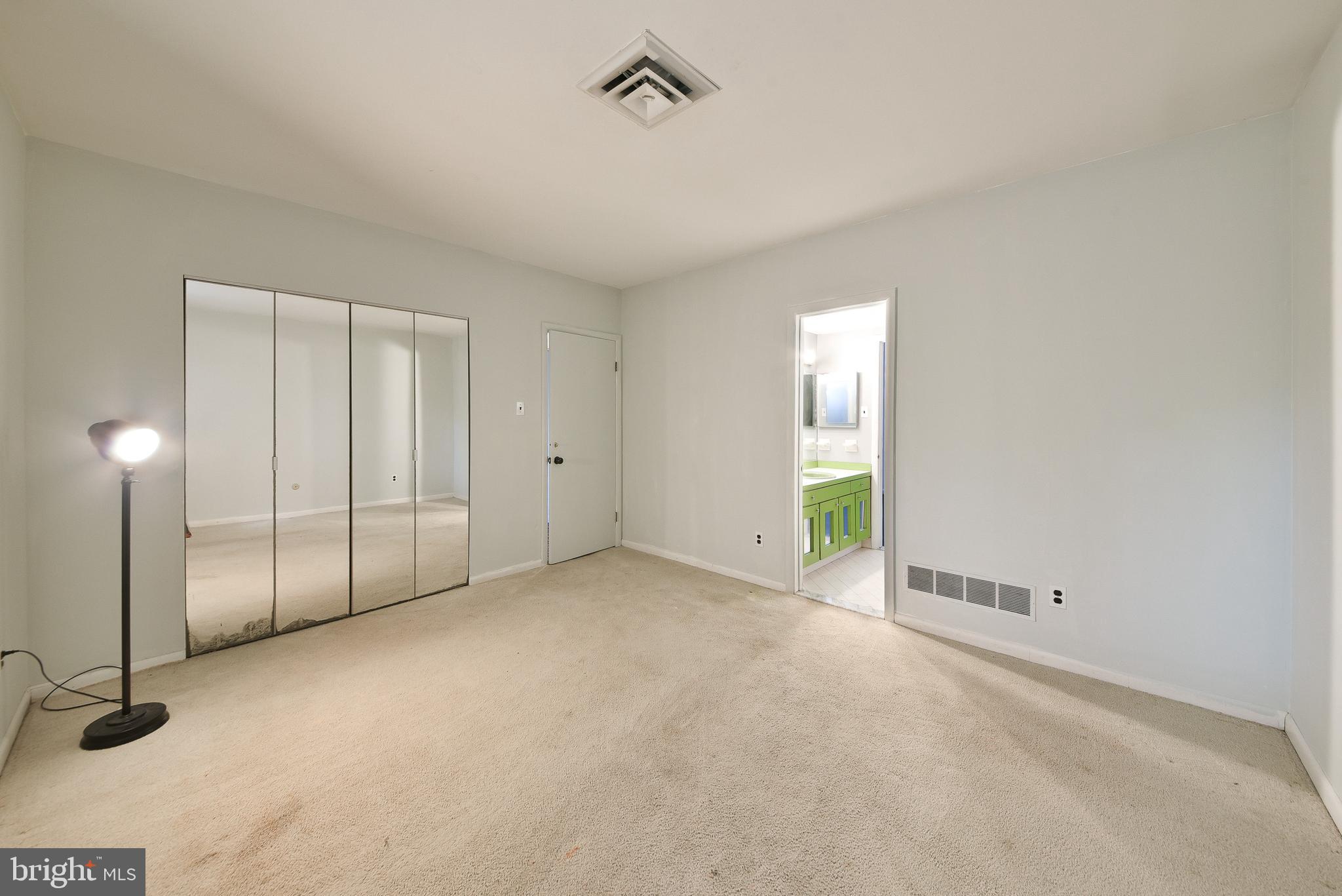 CHELTENHAM VIL - Residential