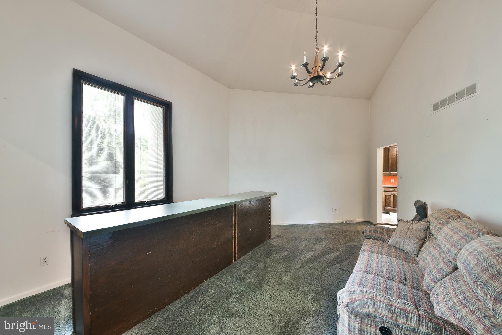 CHELTENHAM VIL - Residential