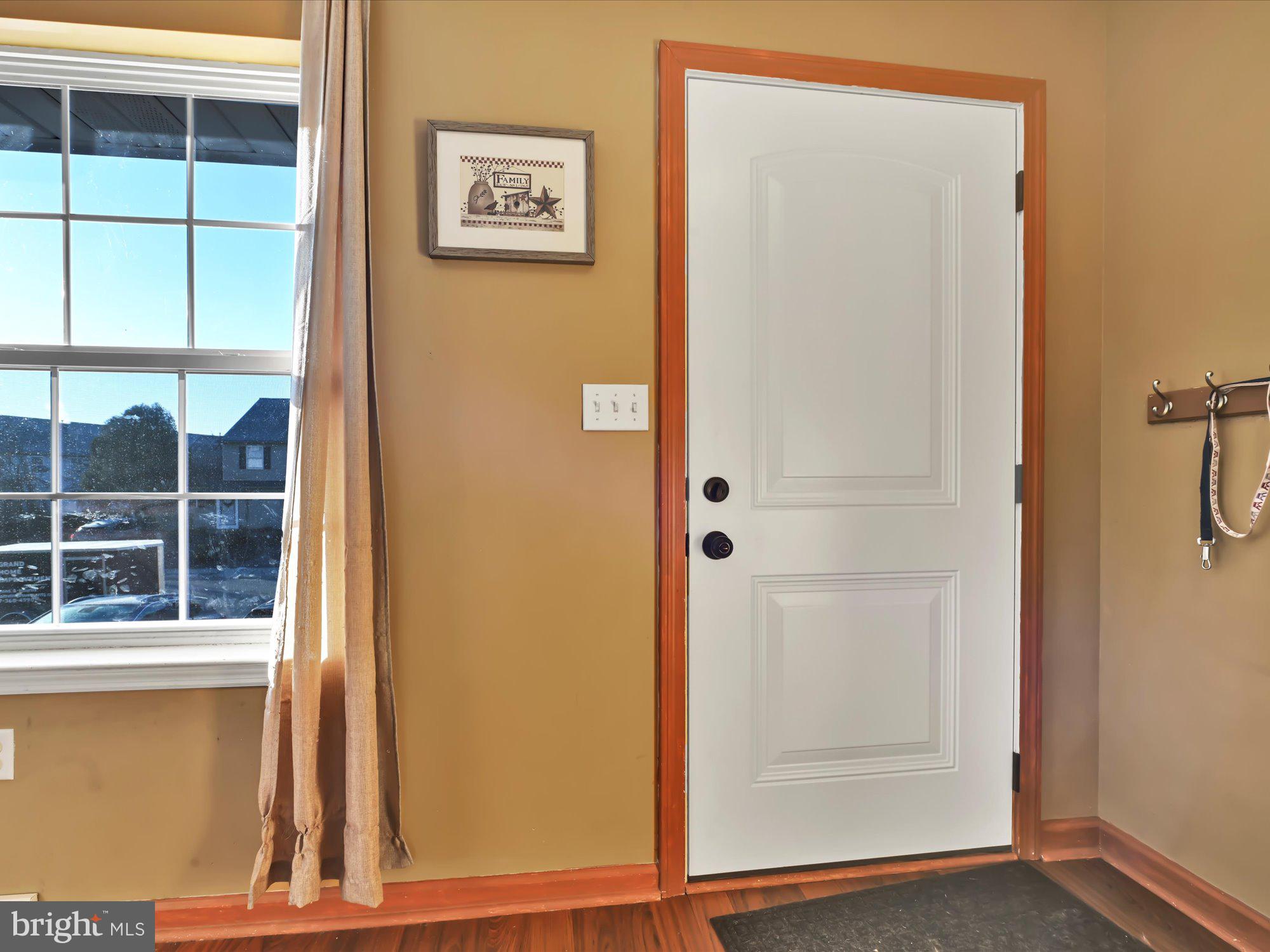 LONGWOOD SQUARE - Residential