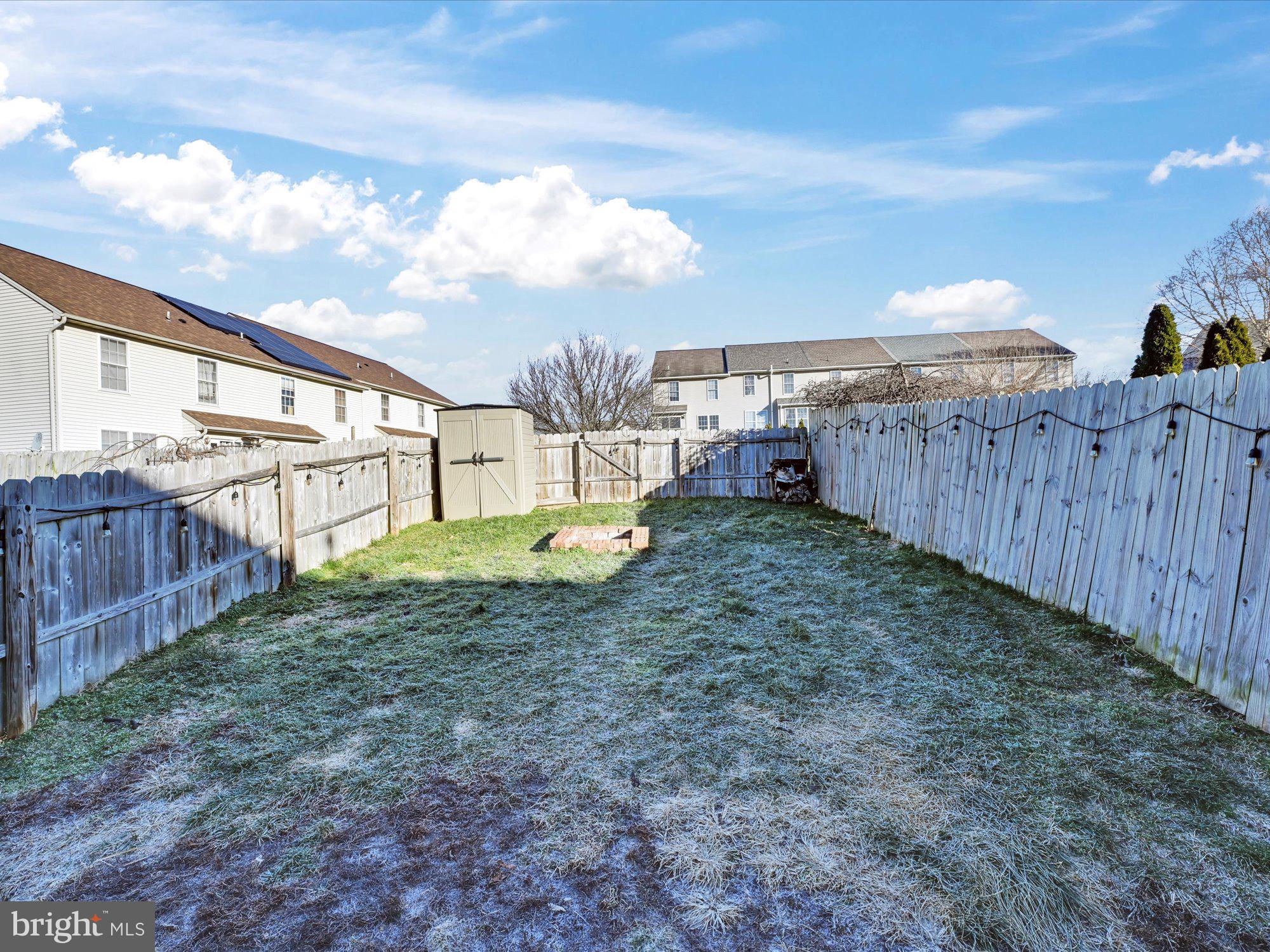 LONGWOOD SQUARE - Residential