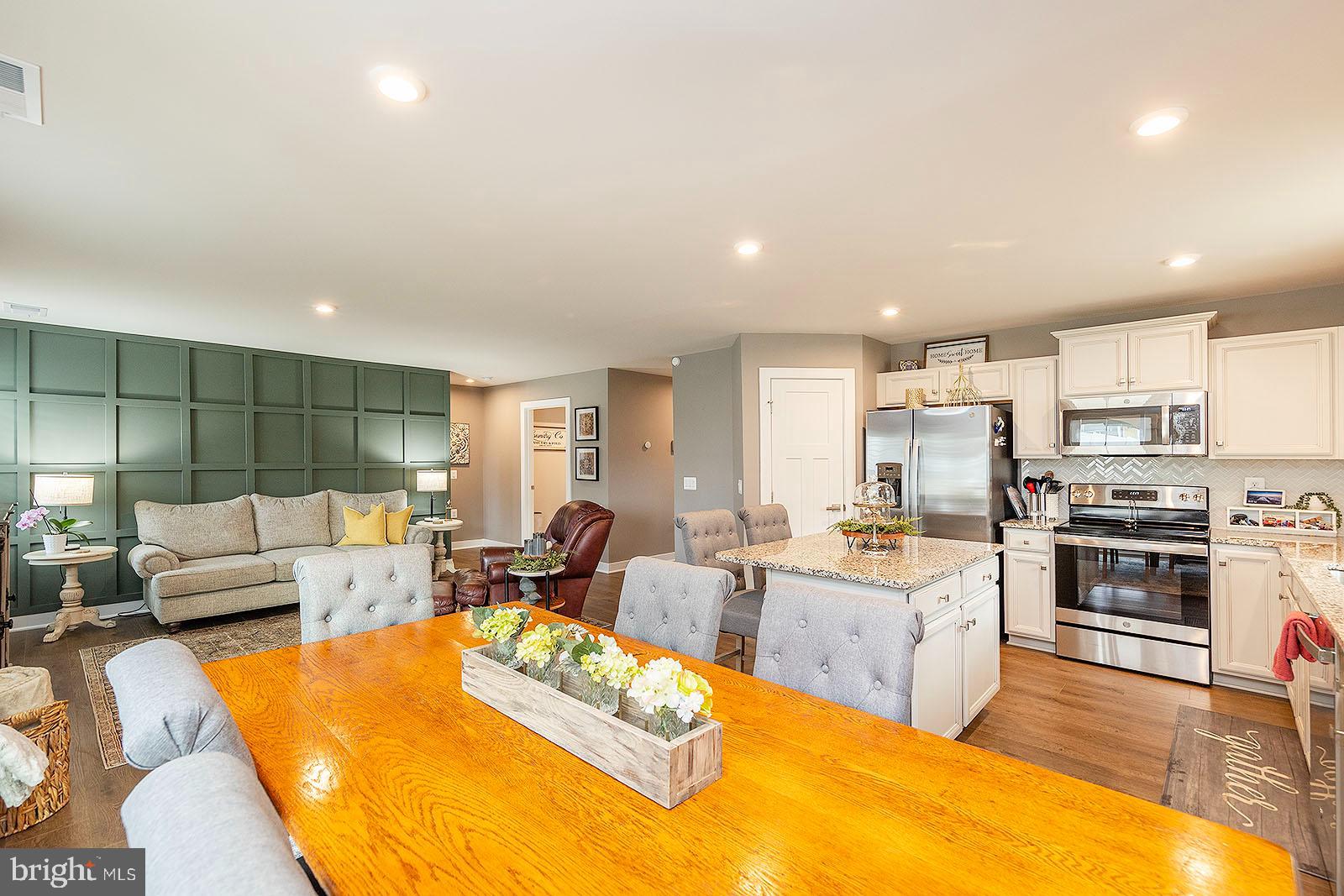 SOUTH BROOK - Residential