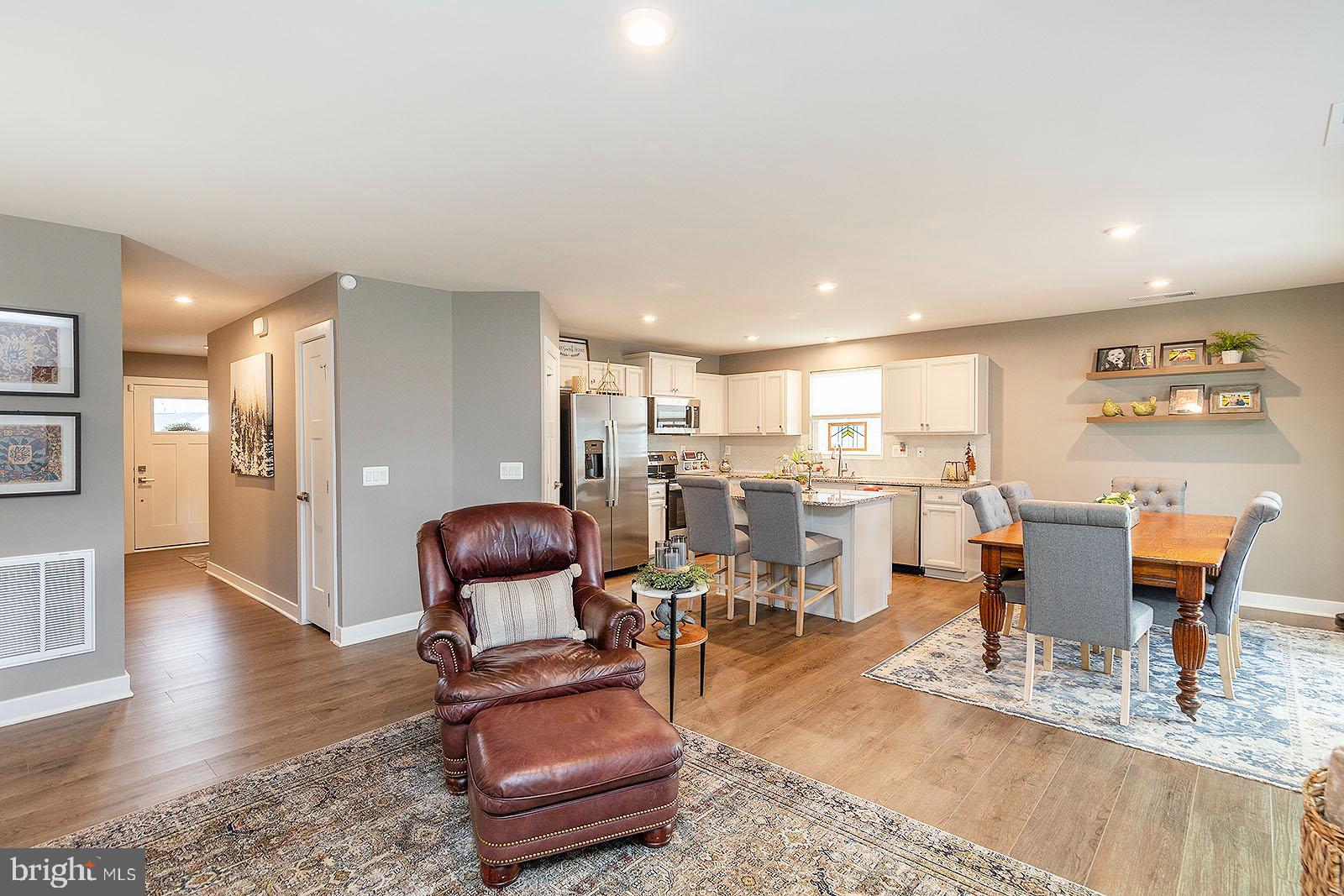 SOUTH BROOK - Residential