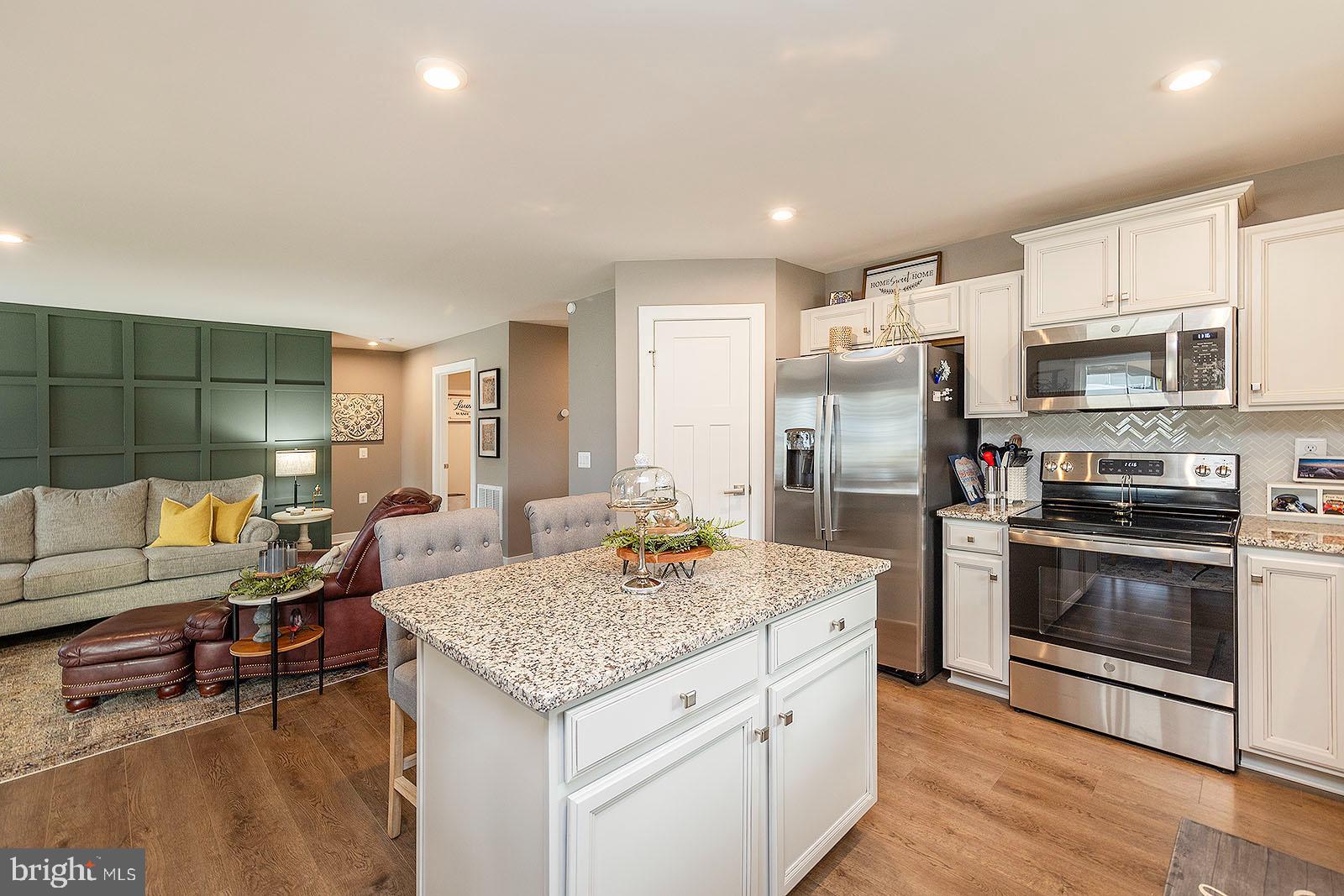 SOUTH BROOK - Residential