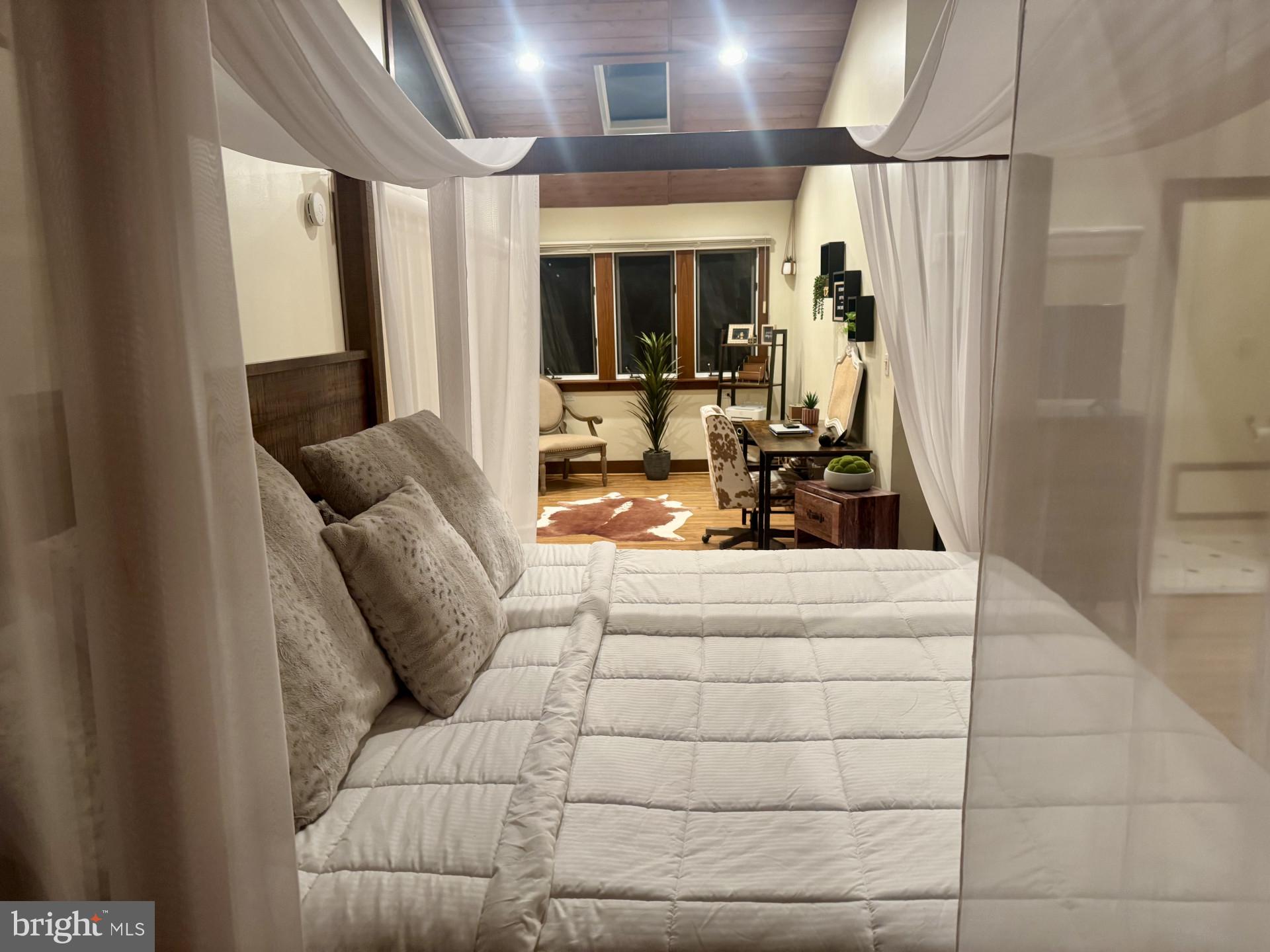 BRADDOCK HEIGHTS - Residential