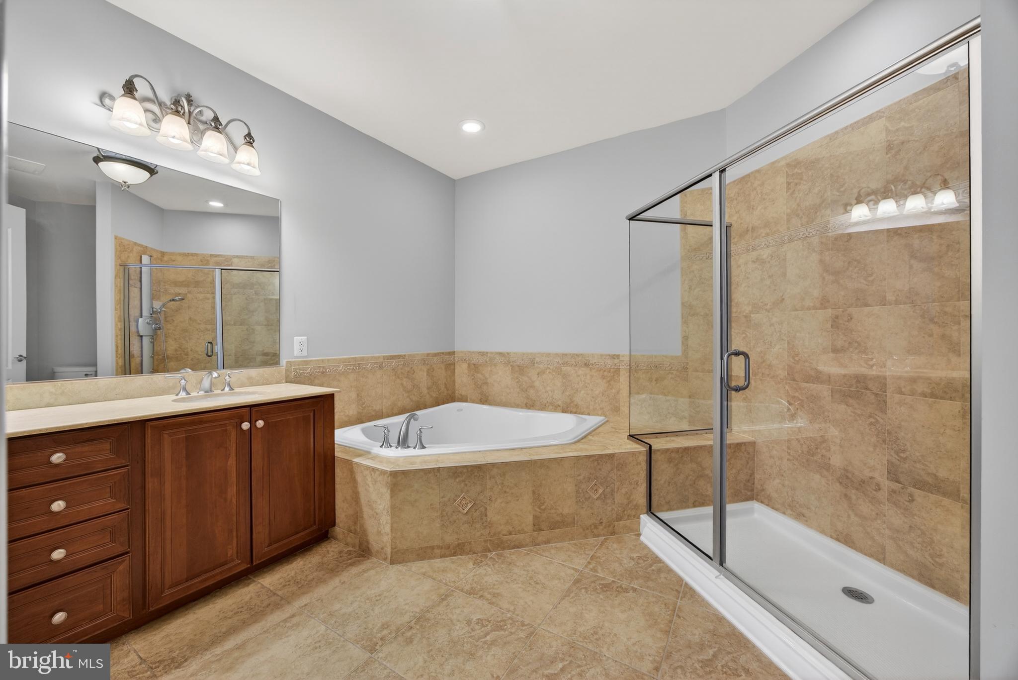 ANNAPOLIS TOWNE CENTRE - Residential