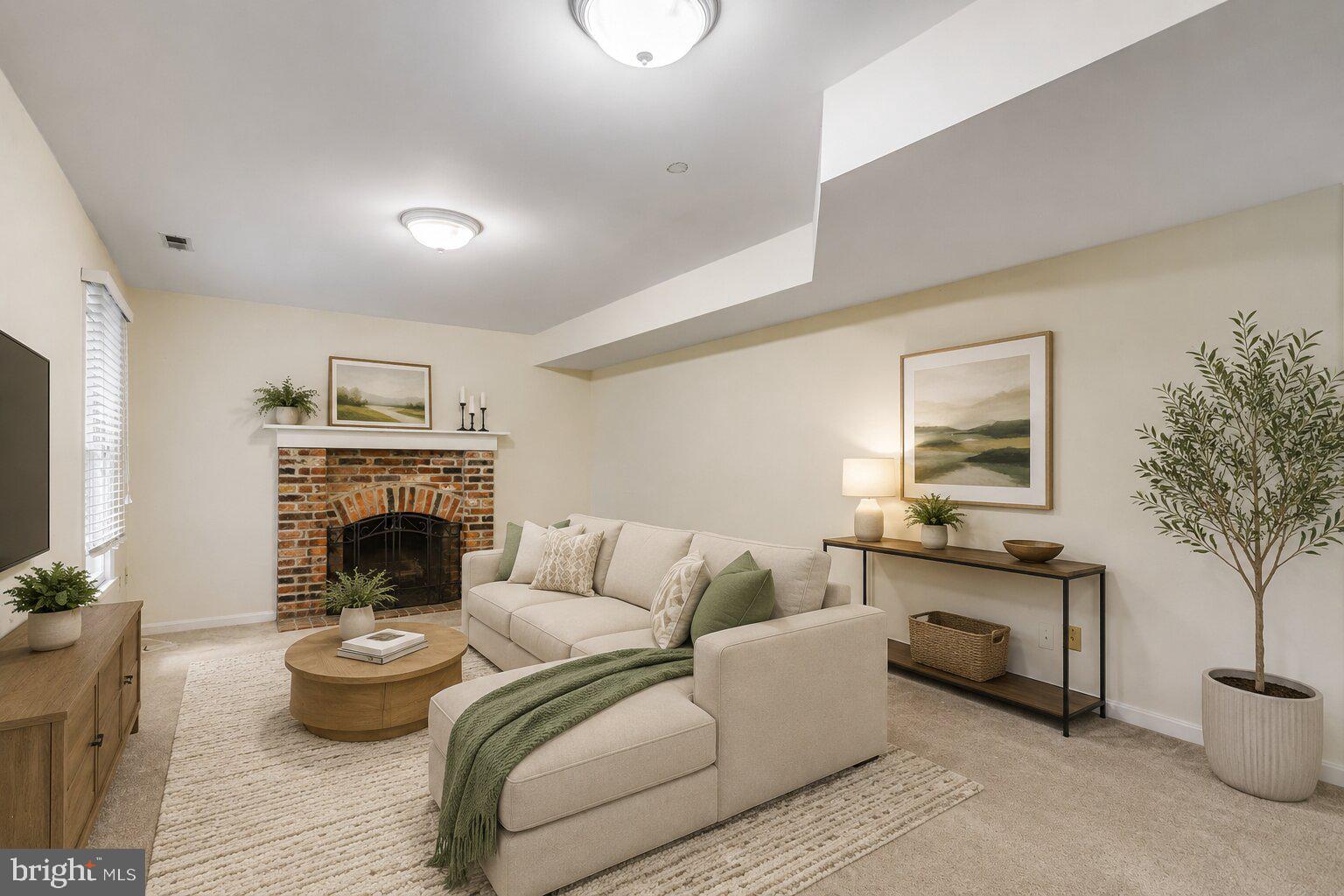 HALLOWELL - Residential