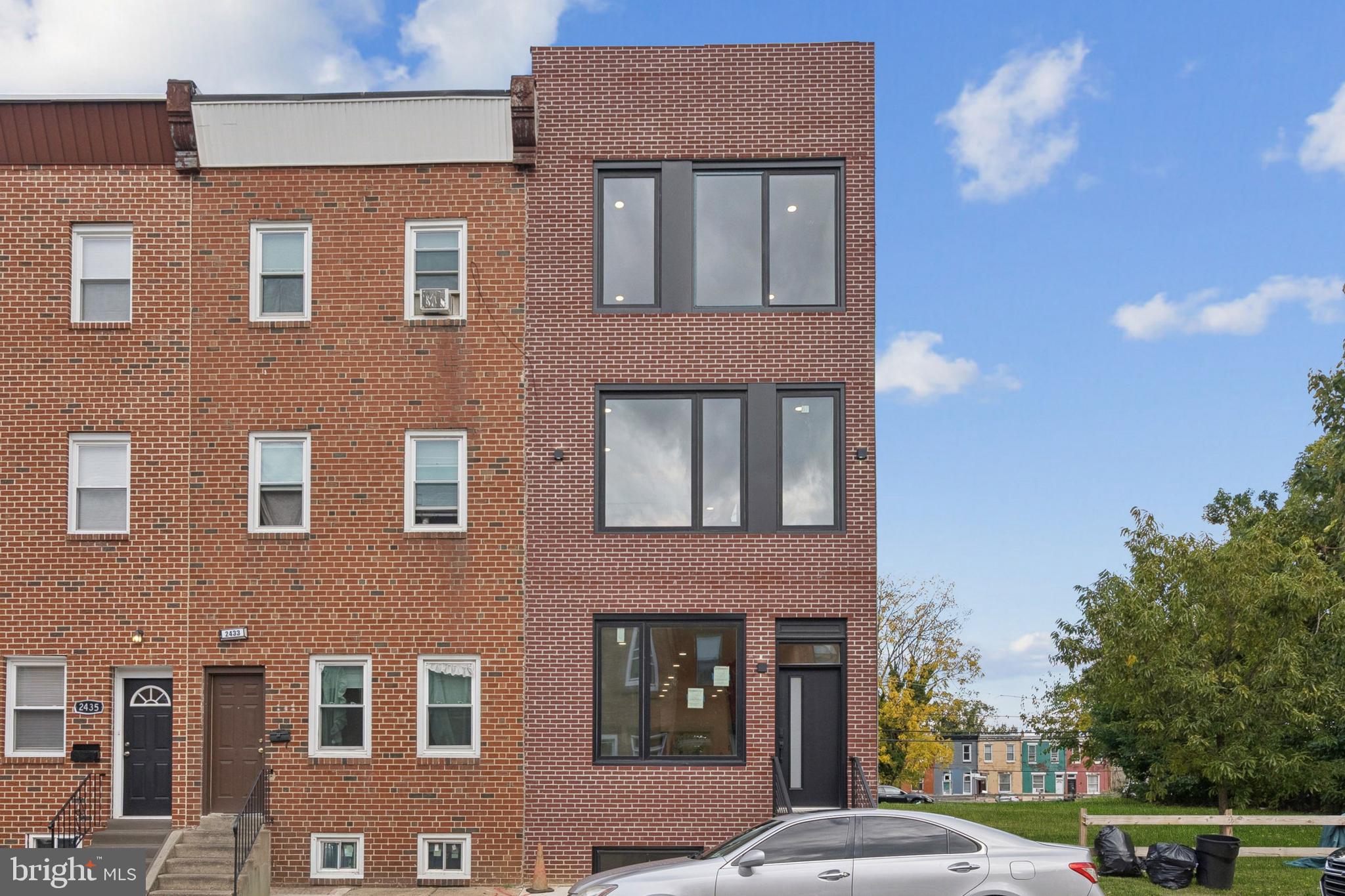 STRAWBERRY MANSION - Residential