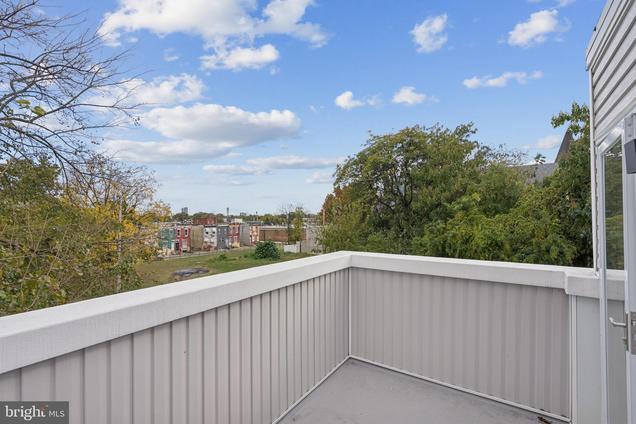 STRAWBERRY MANSION - Residential