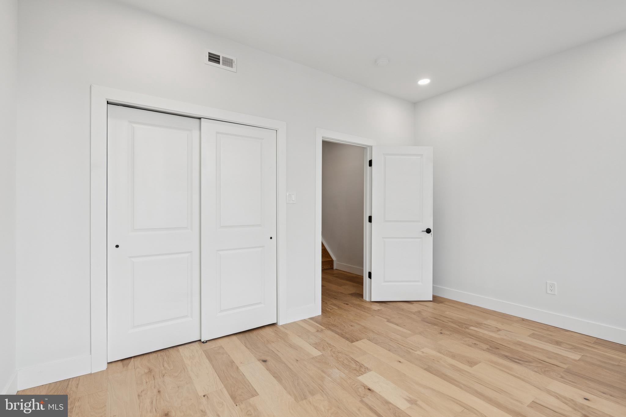 STRAWBERRY MANSION - Residential