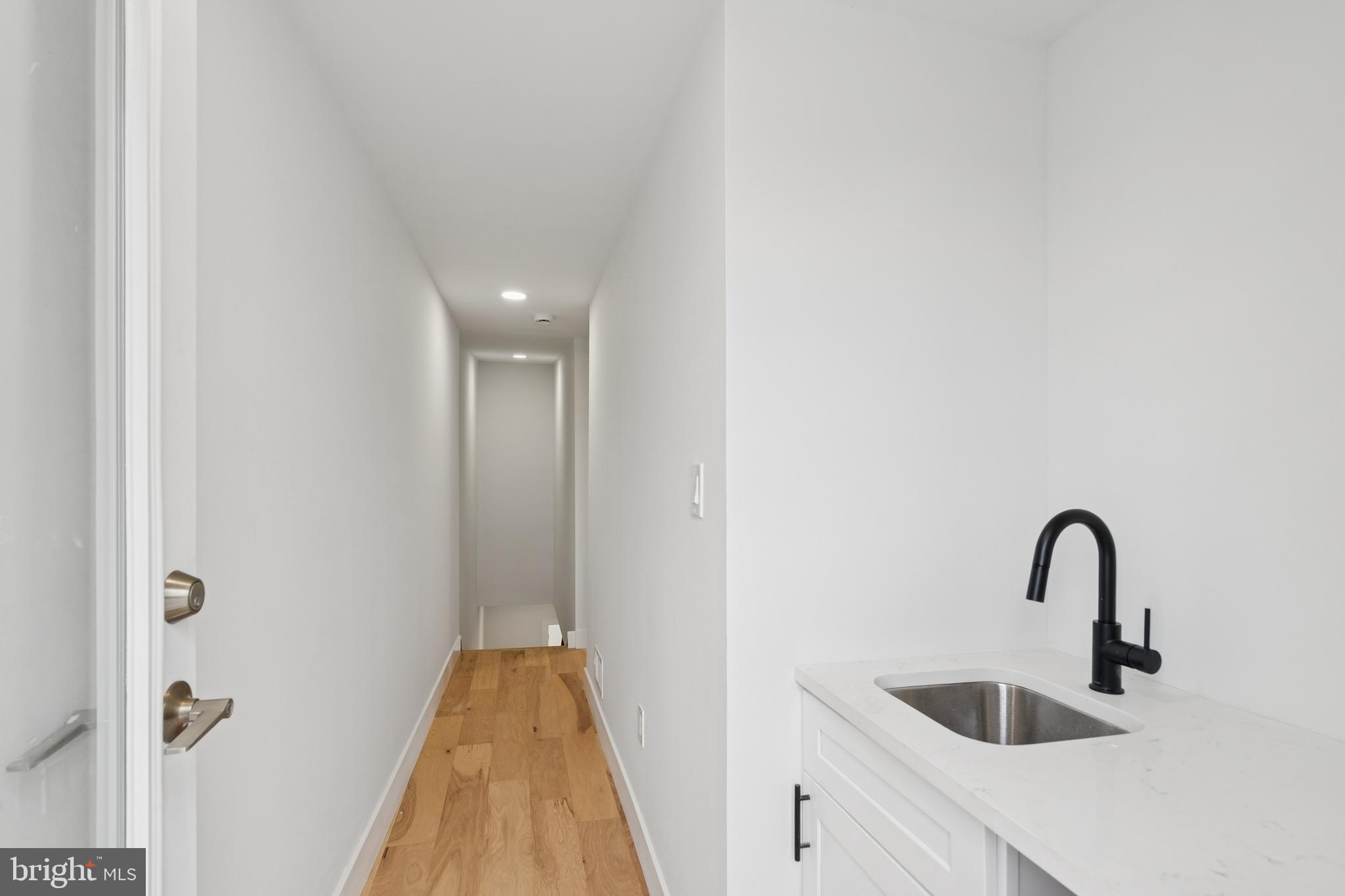 STRAWBERRY MANSION - Residential