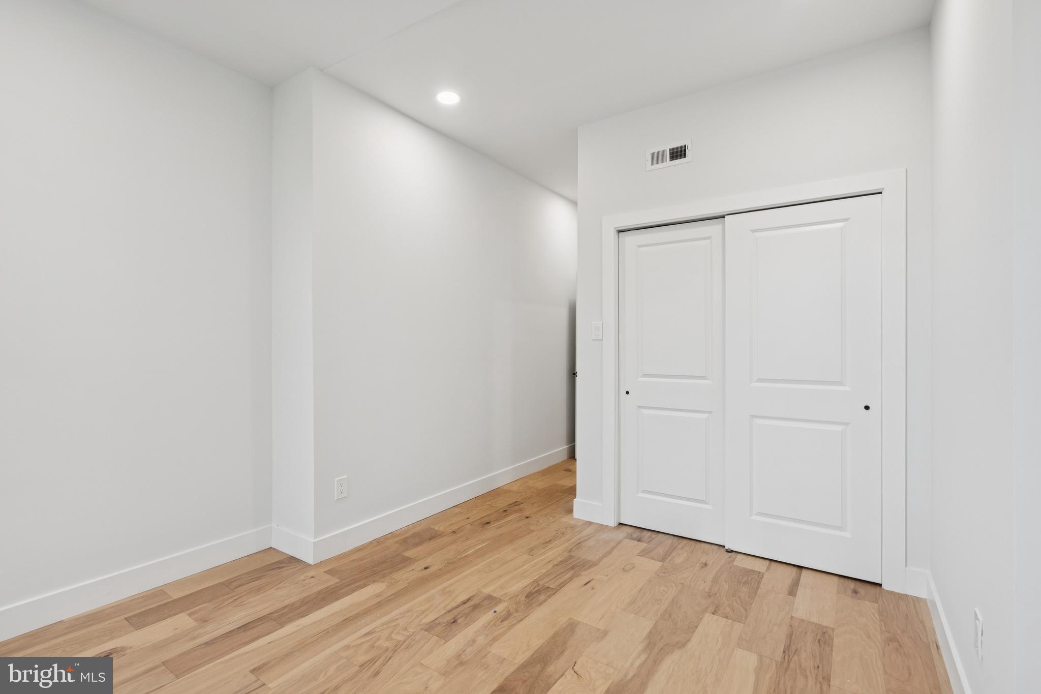 STRAWBERRY MANSION - Residential