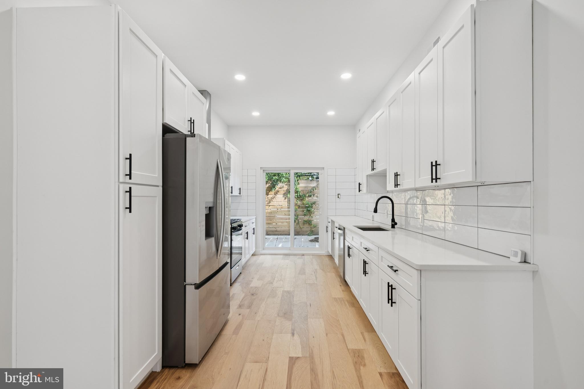 STRAWBERRY MANSION - Residential