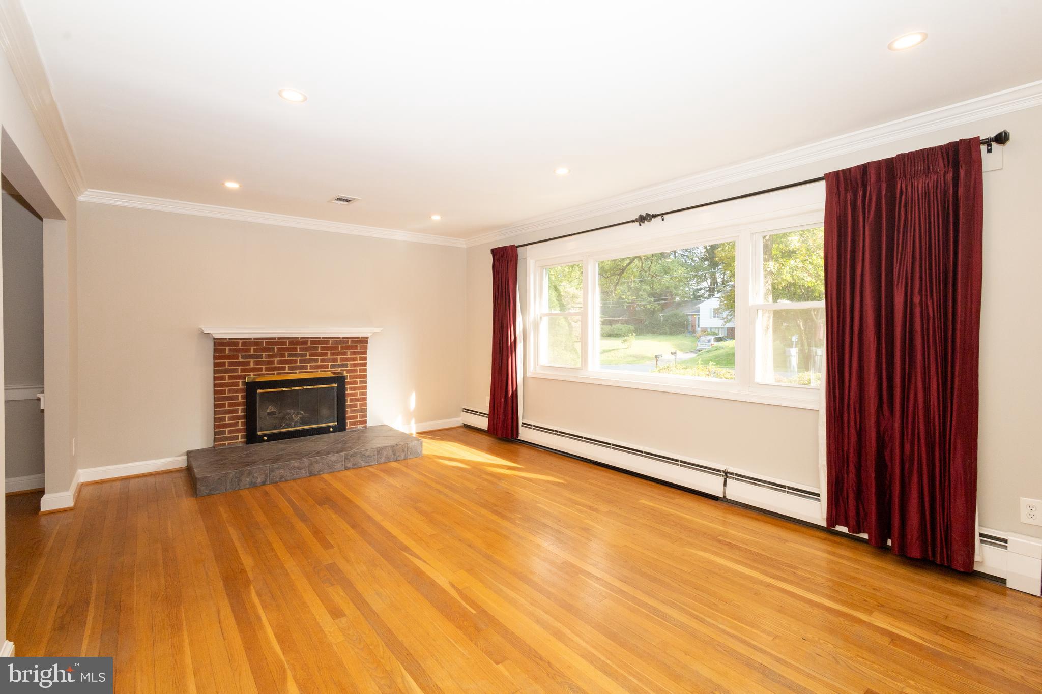 EAST SPRINGBROOK - Residential Lease