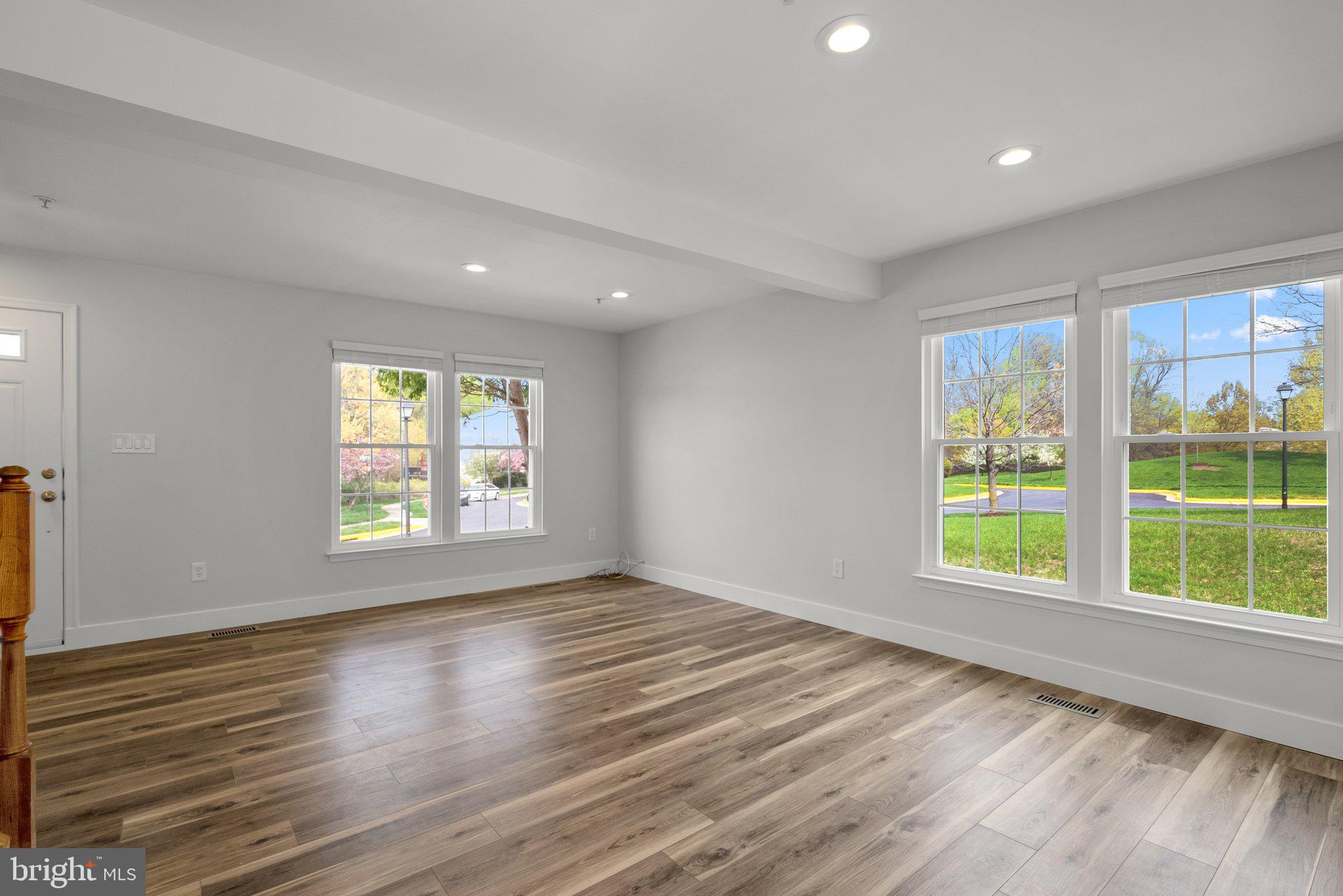 PINEY ORCHARD - Residential