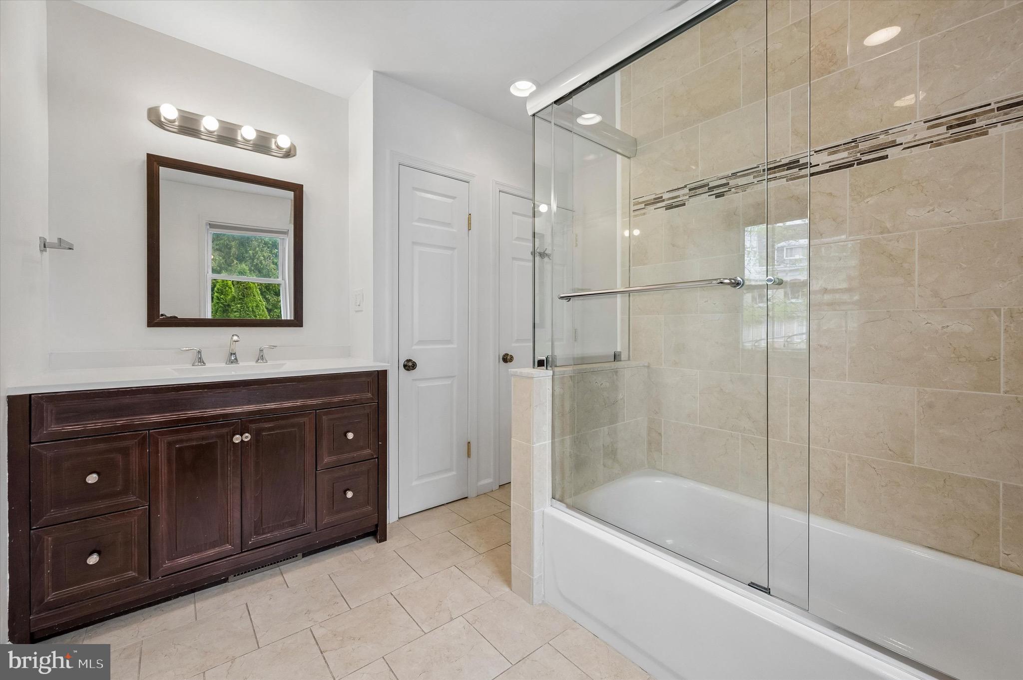 NARBERTH - Residential