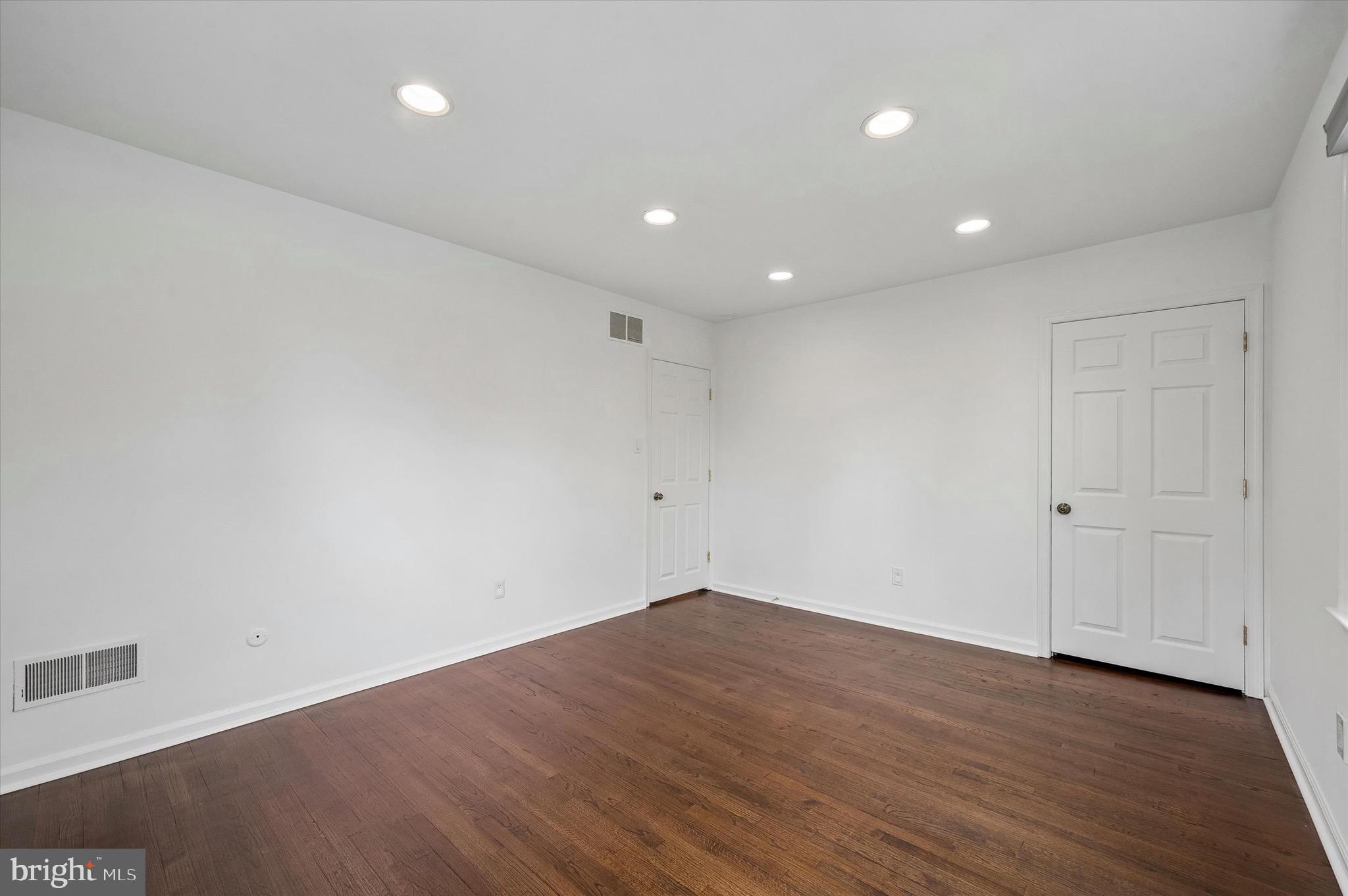 NARBERTH - Residential