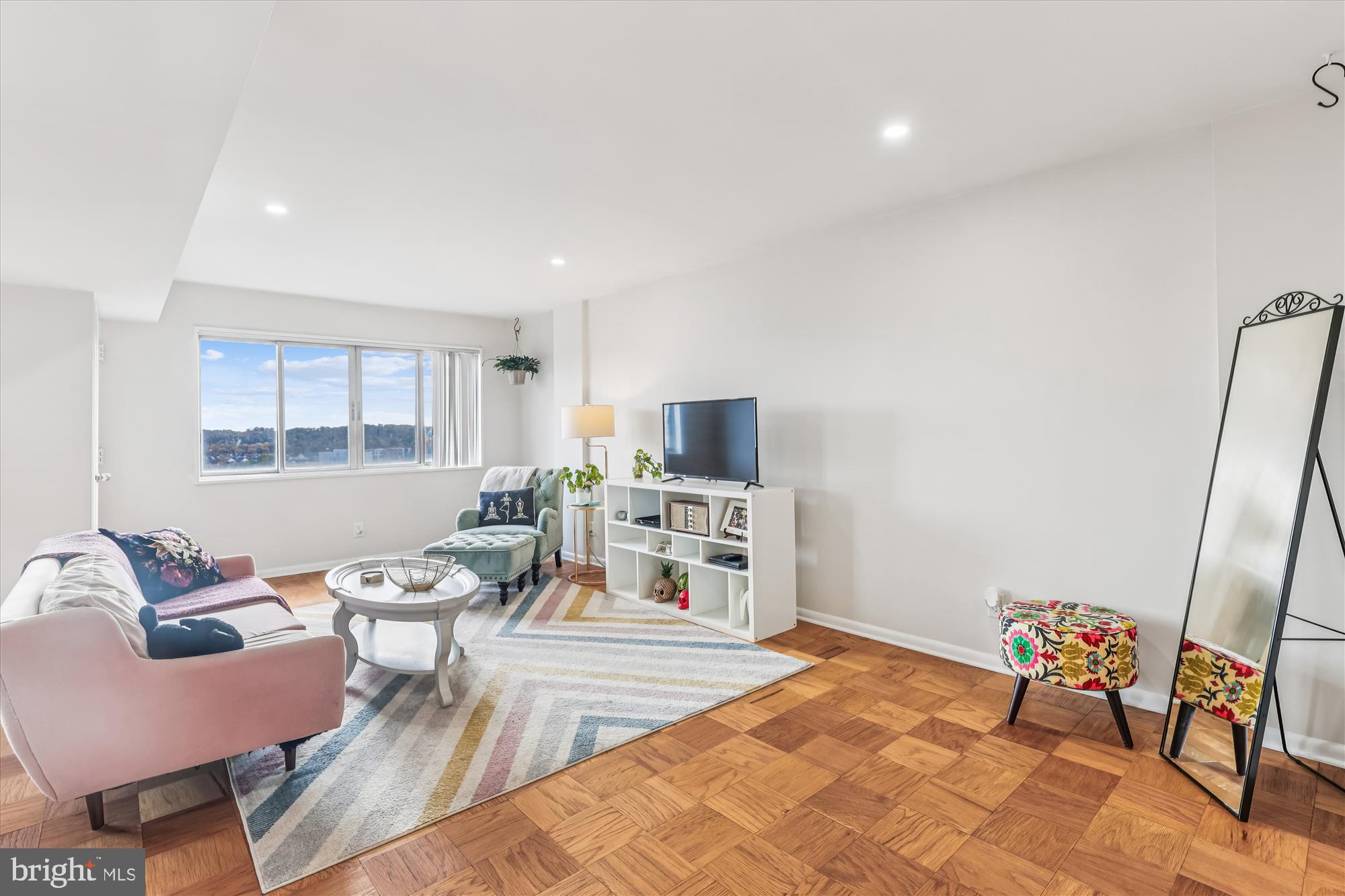 5340 HOLMES RUN PARKWAY 1119