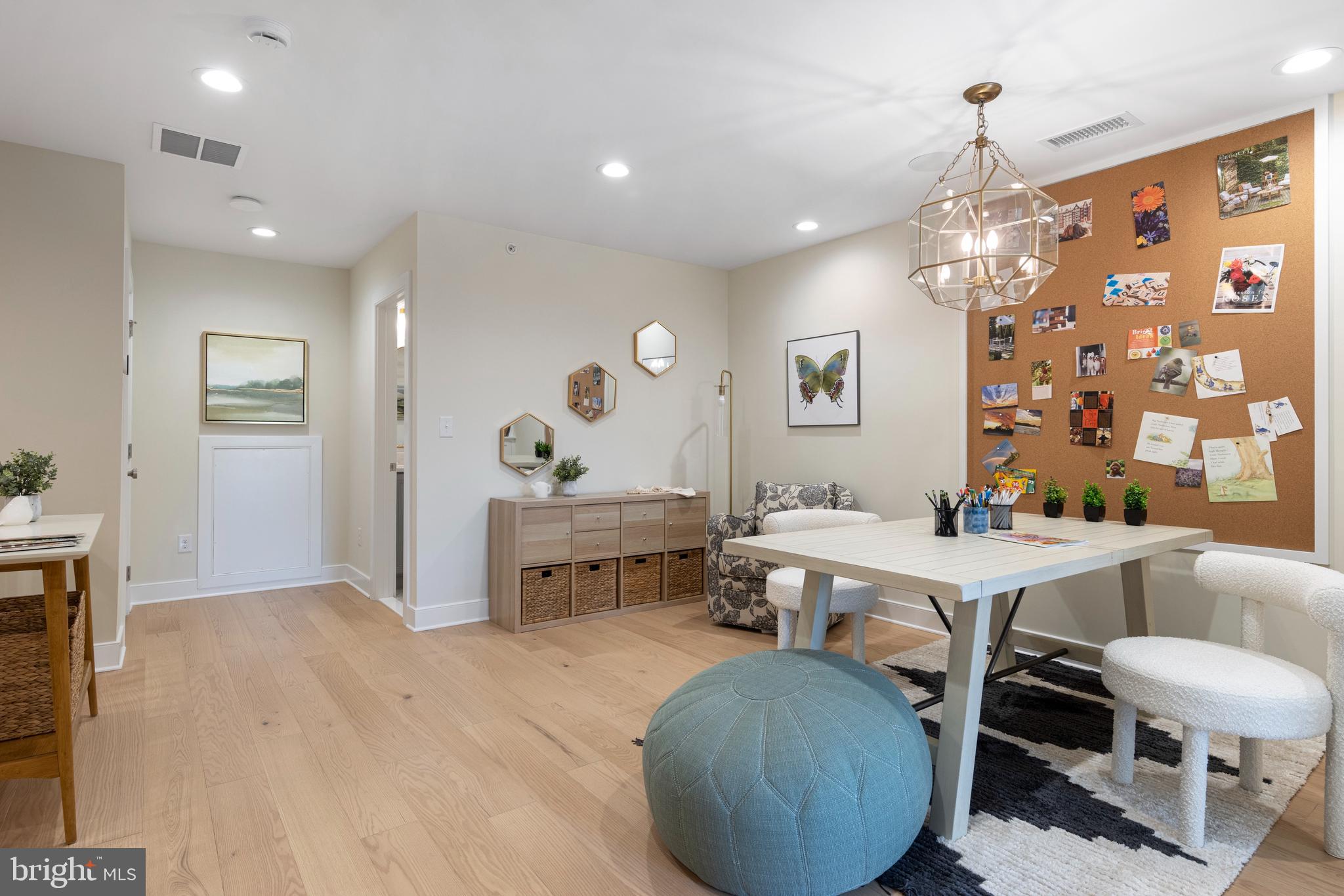 HIGHPOINT AT NEW BRITAIN - Residential