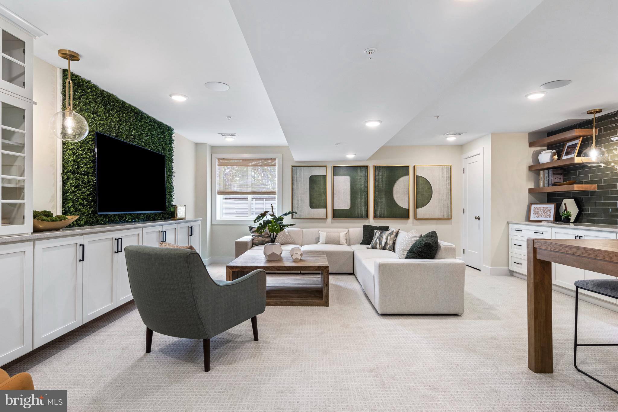 HIGHPOINT AT NEW BRITAIN - Residential