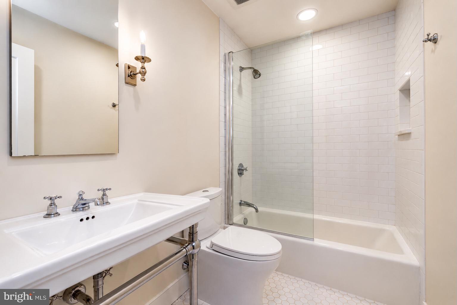FIELDSTONE - Residential