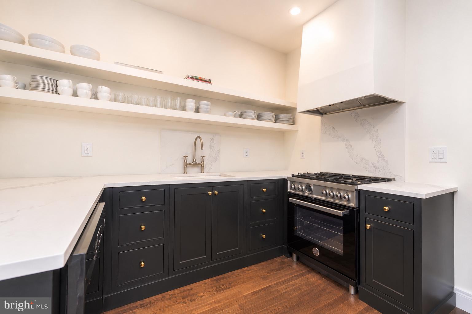 FIELDSTONE - Residential