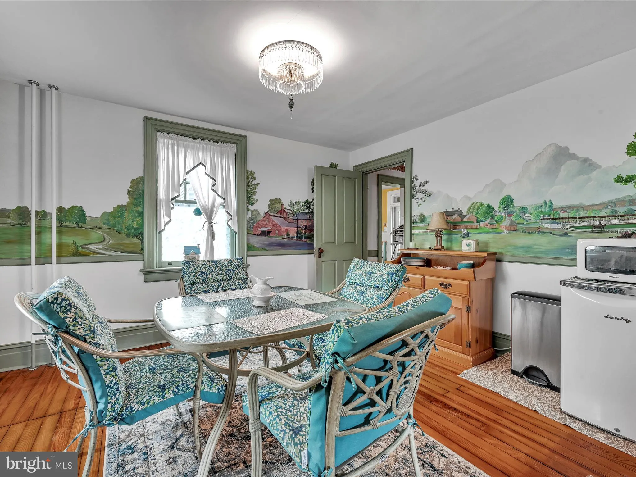 Lebanon, Pennsylvania 17042, United States, 6 Bedrooms Bedrooms, ,5 BathroomsBathrooms,Residential,Active,89627