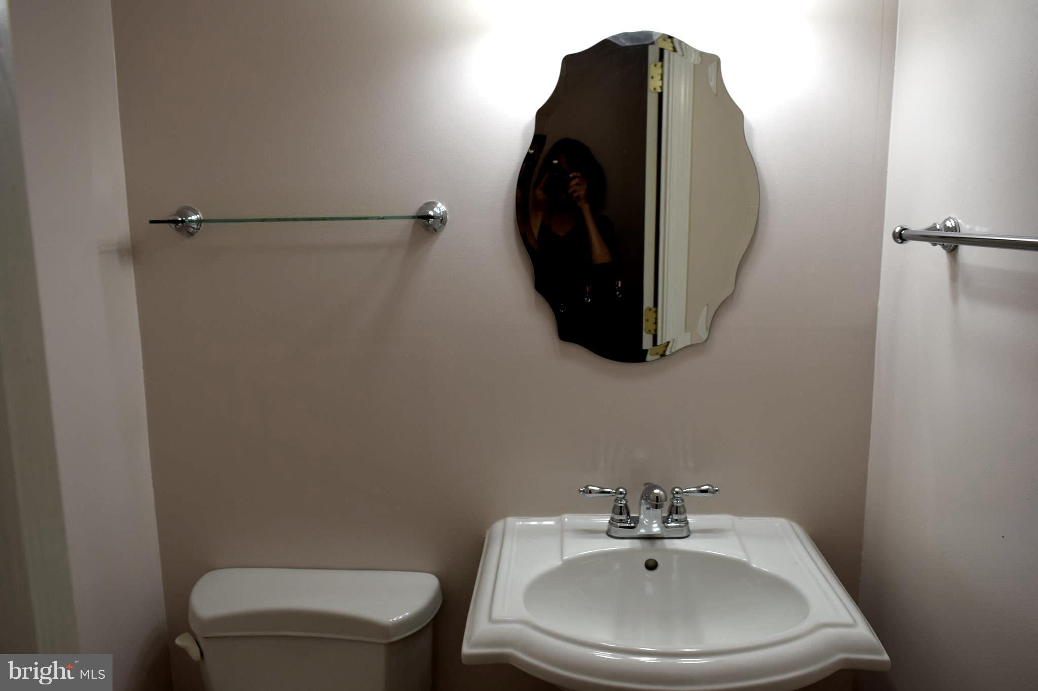 FAIRFAX VILLA - Residential