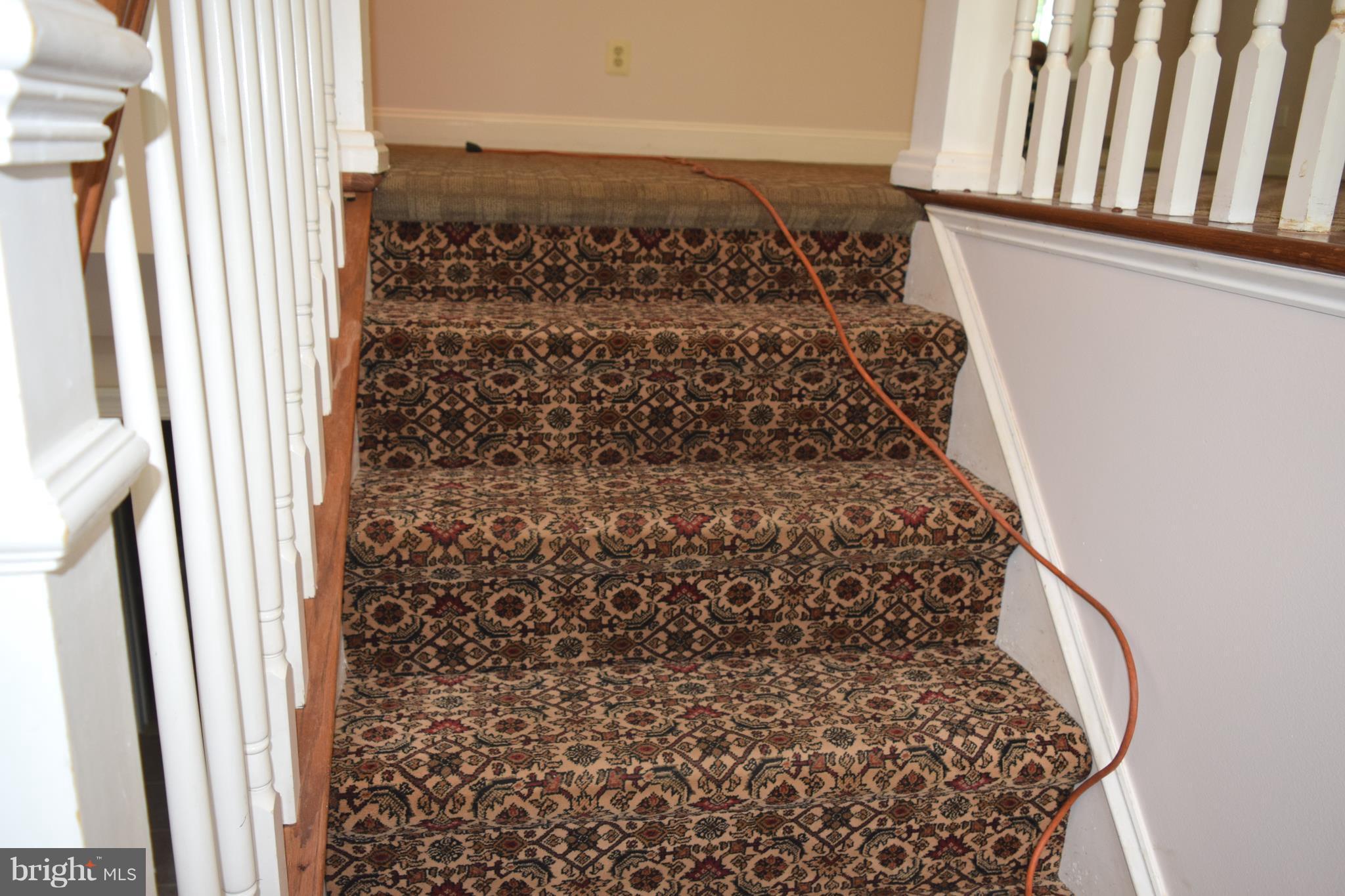 FAIRFAX VILLA - Residential