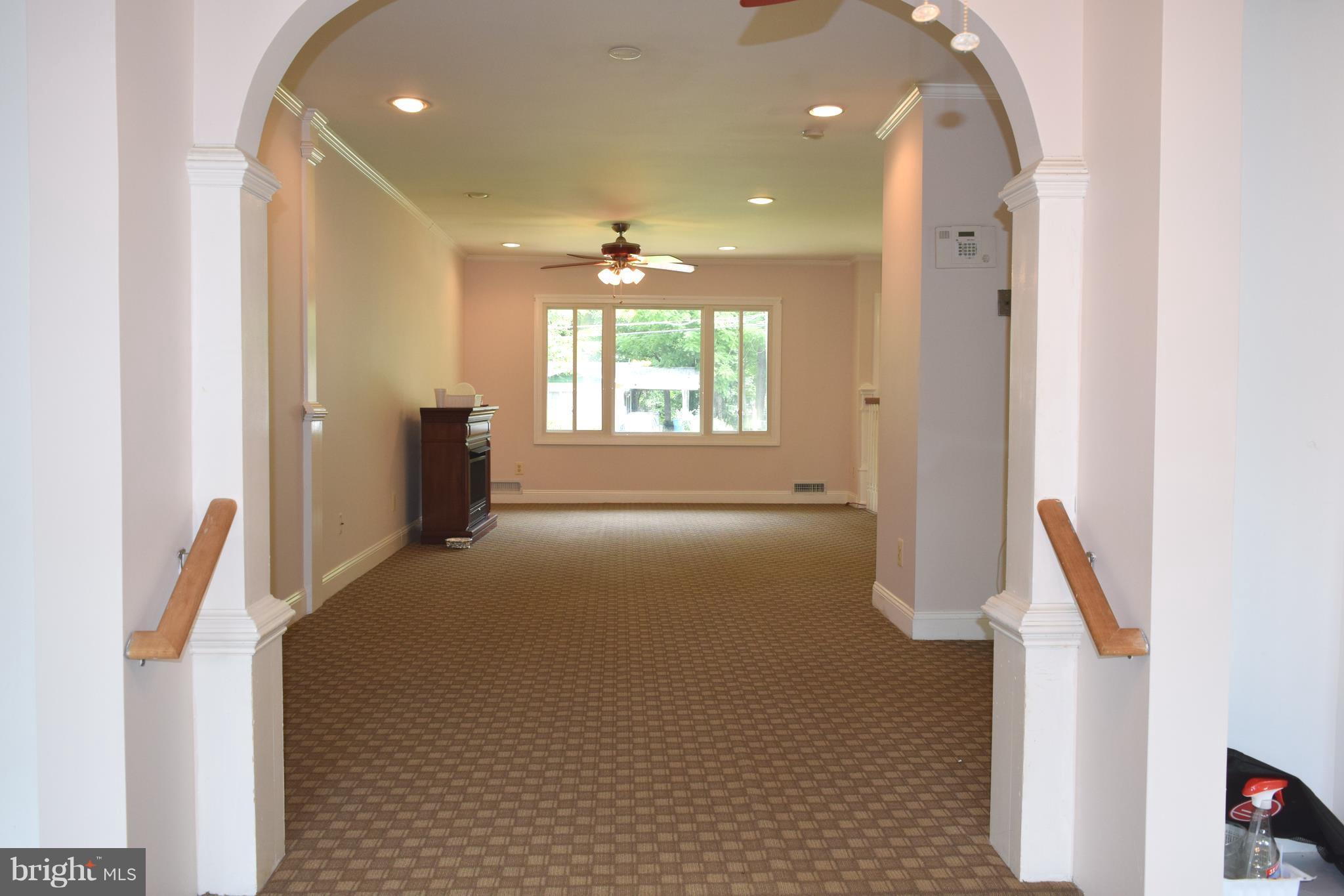 FAIRFAX VILLA - Residential