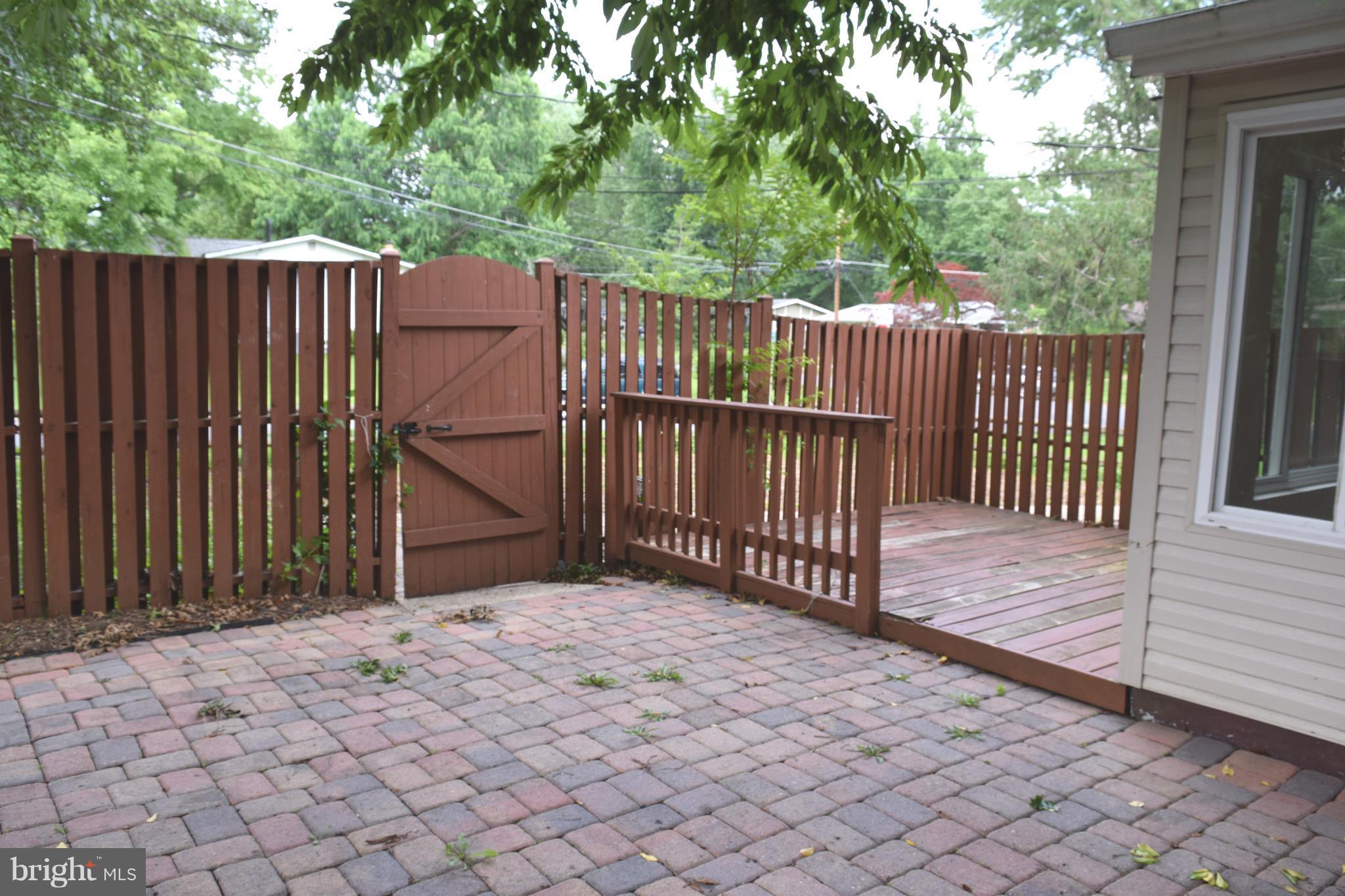 FAIRFAX VILLA - Residential