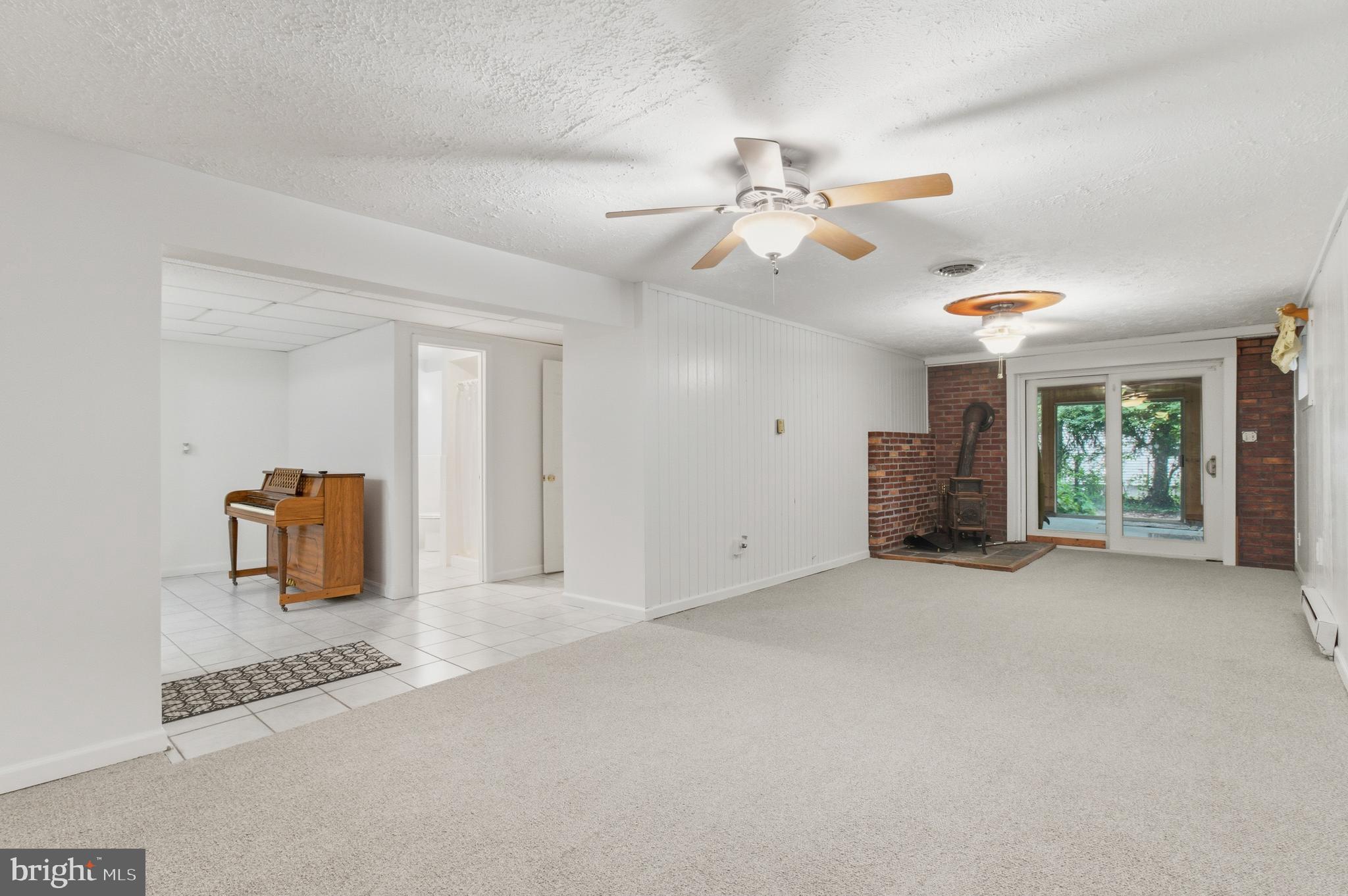 COUNTY VIEW - Residential