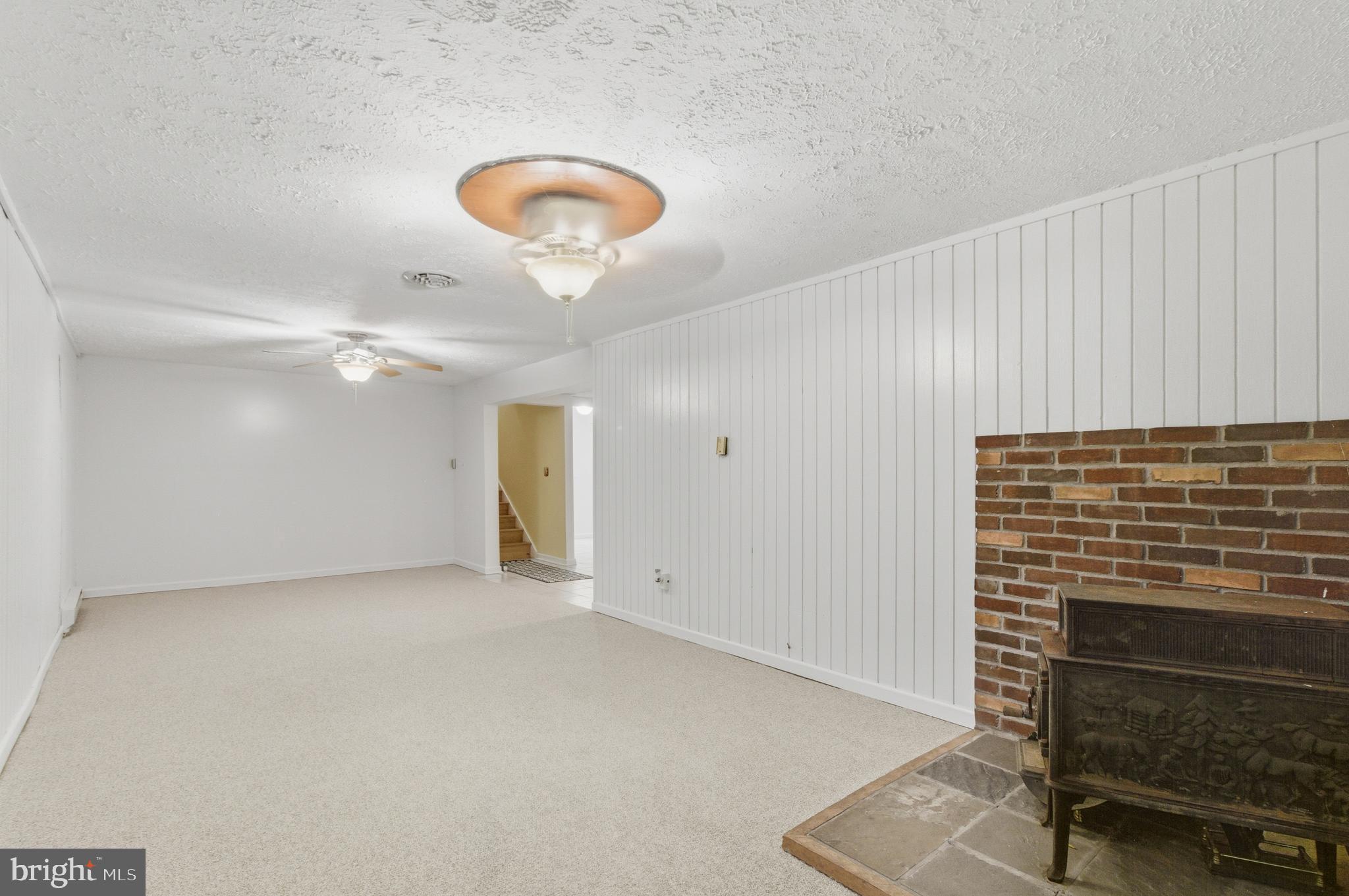 COUNTY VIEW - Residential