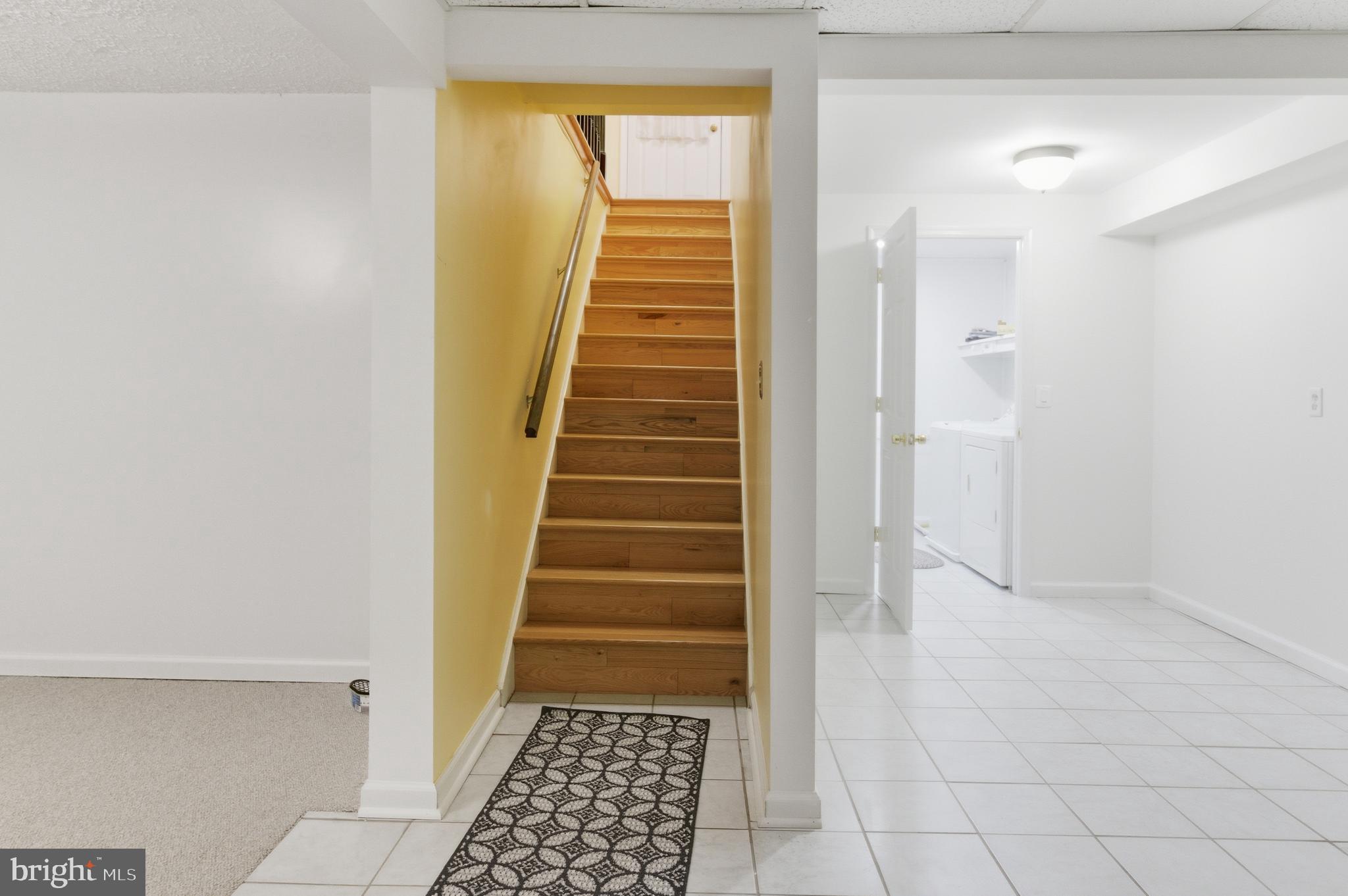 COUNTY VIEW - Residential