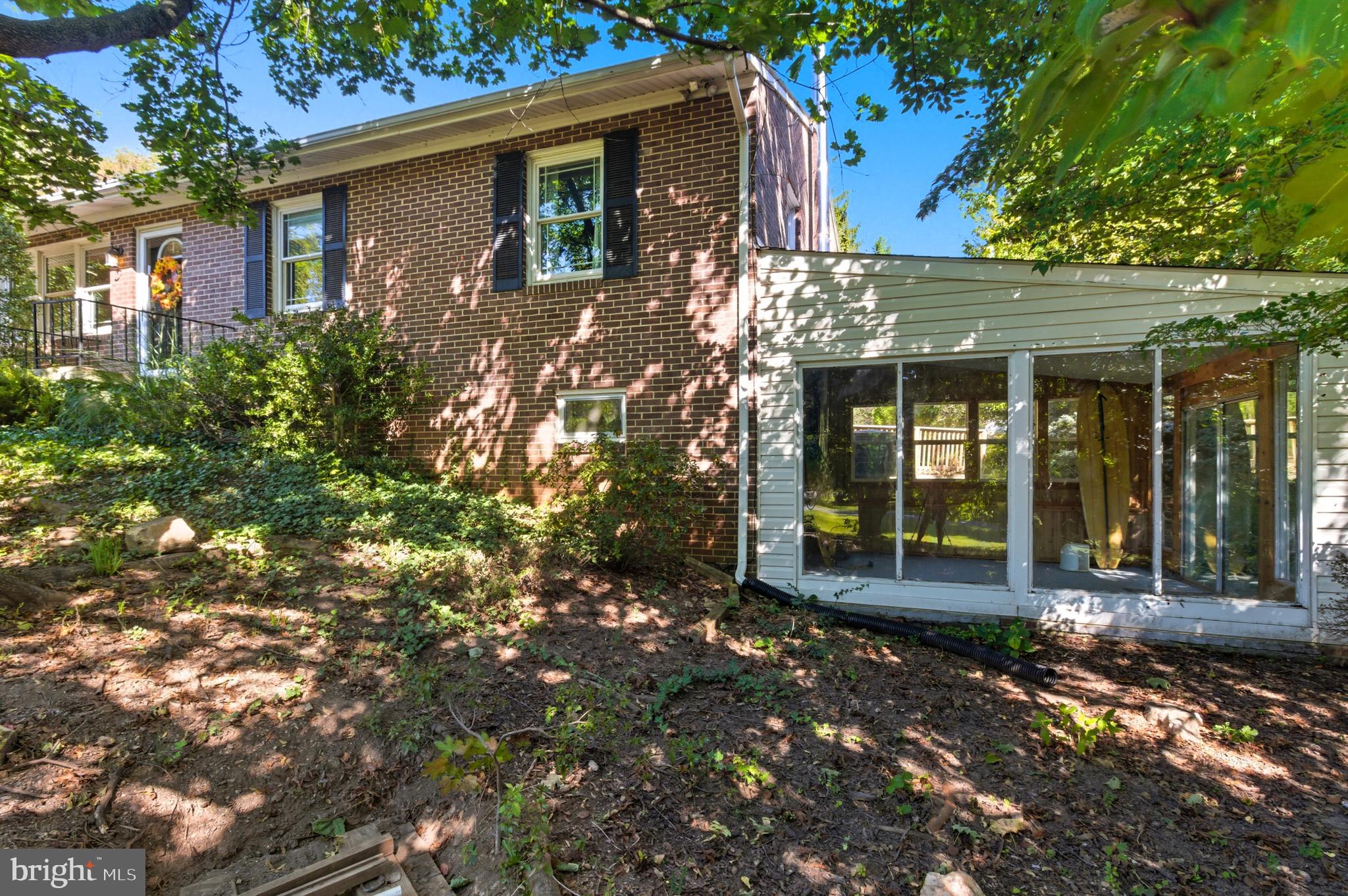 COUNTY VIEW - Residential