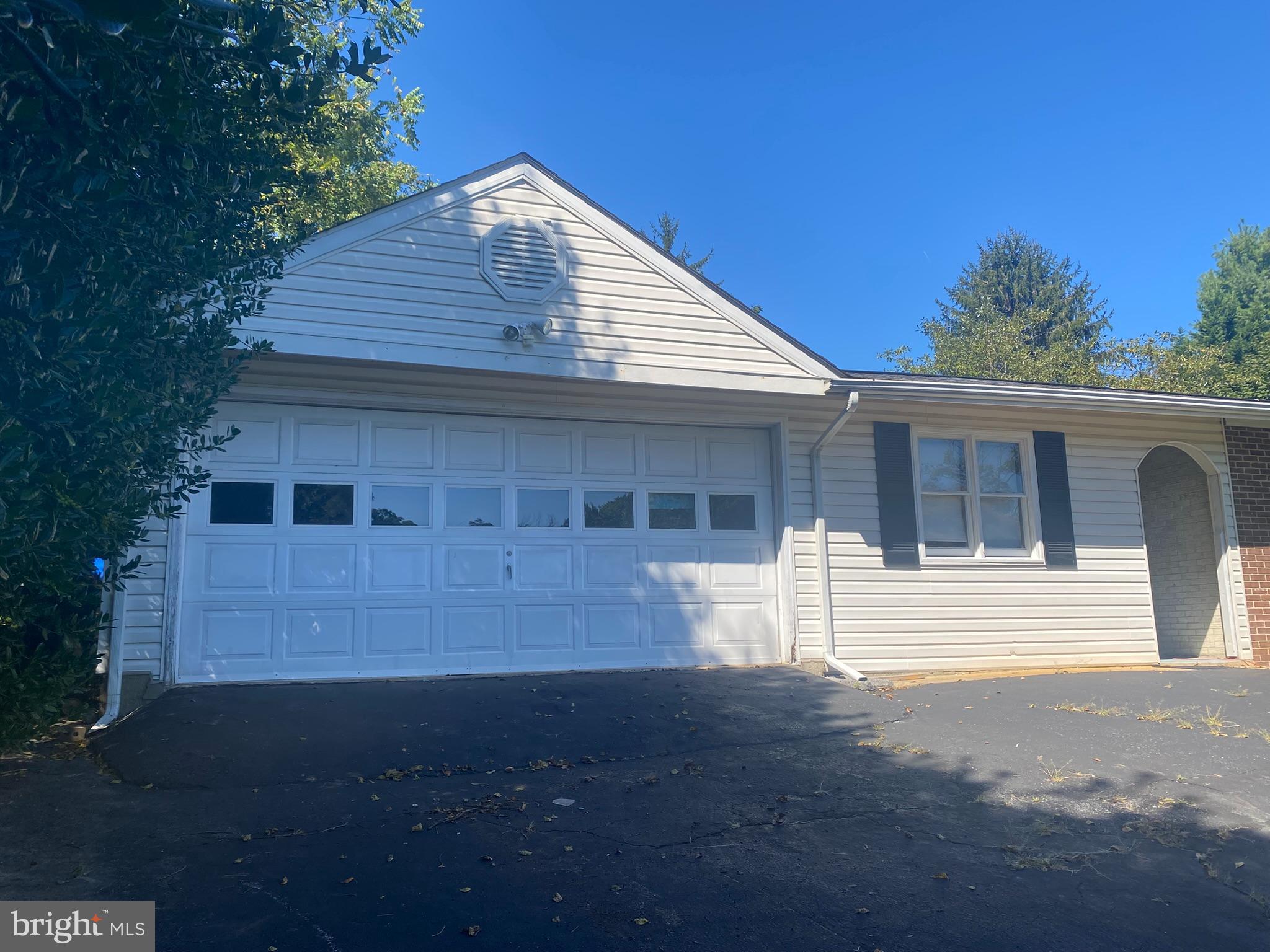 COUNTY VIEW - Residential