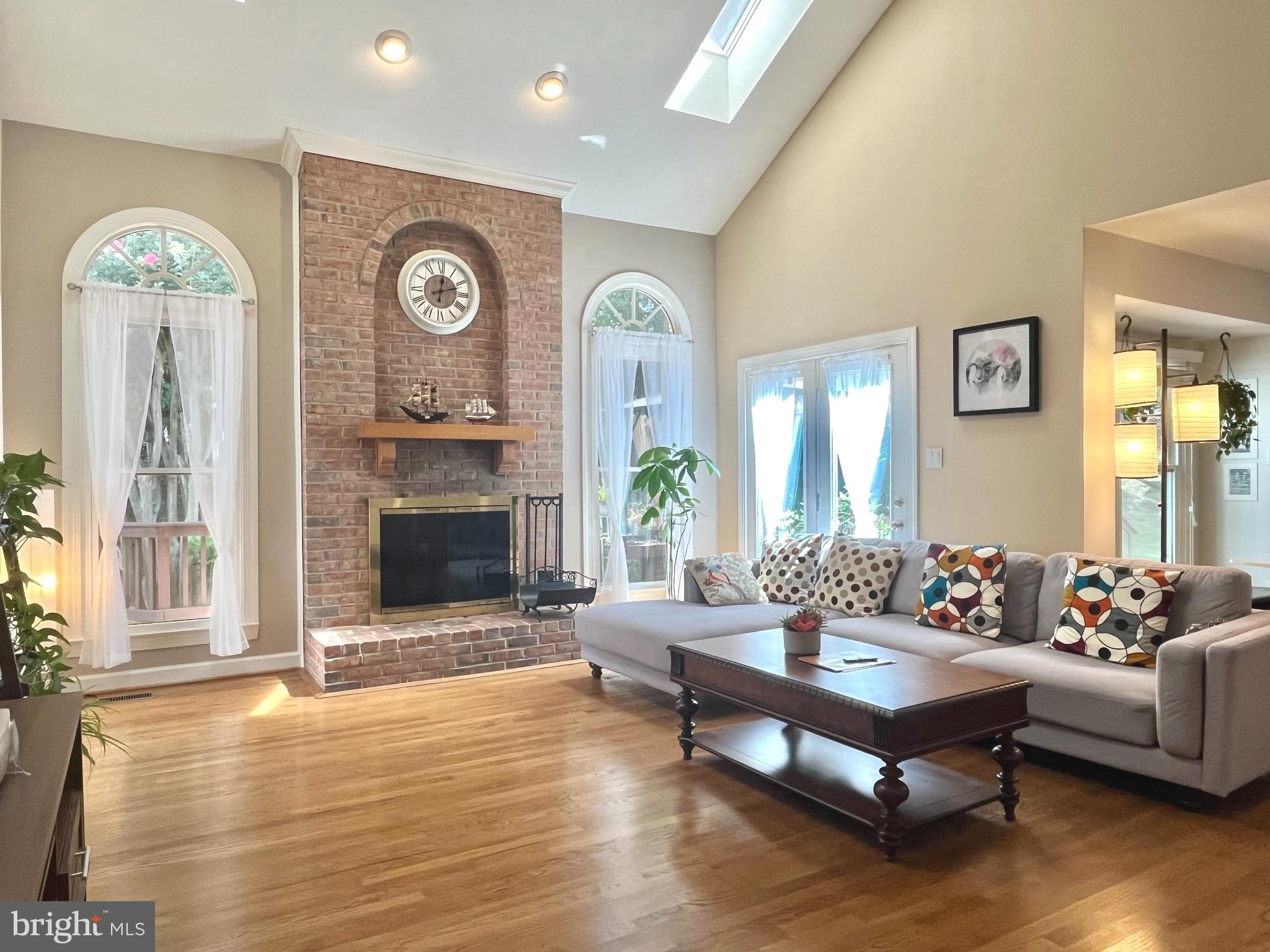 17717 GLOBE THEATRE DRIVE