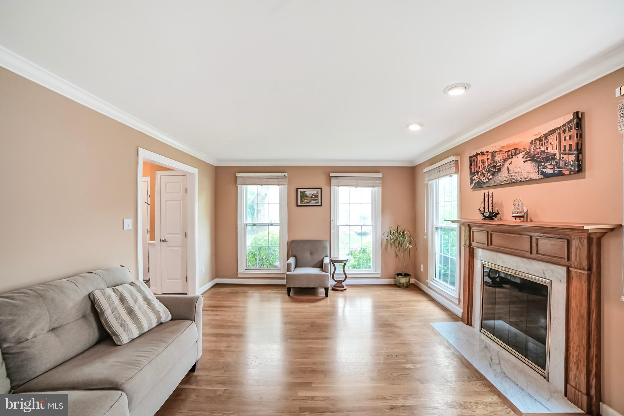 17717 GLOBE THEATRE DRIVE