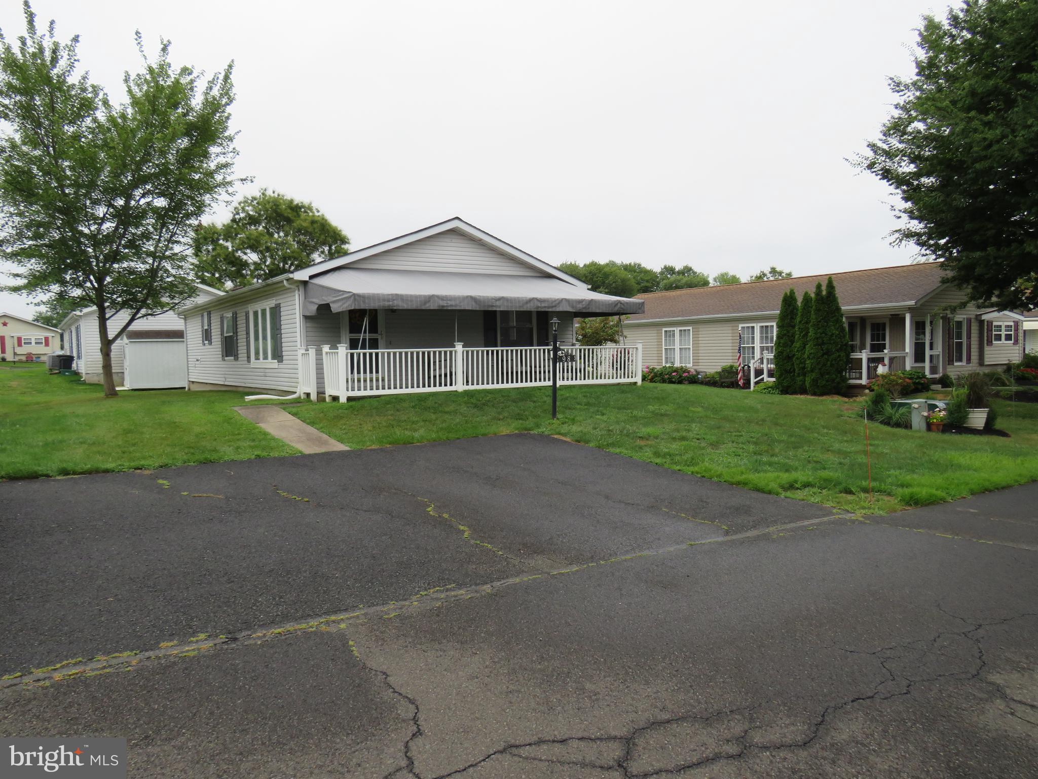 98 ACORN COURT E