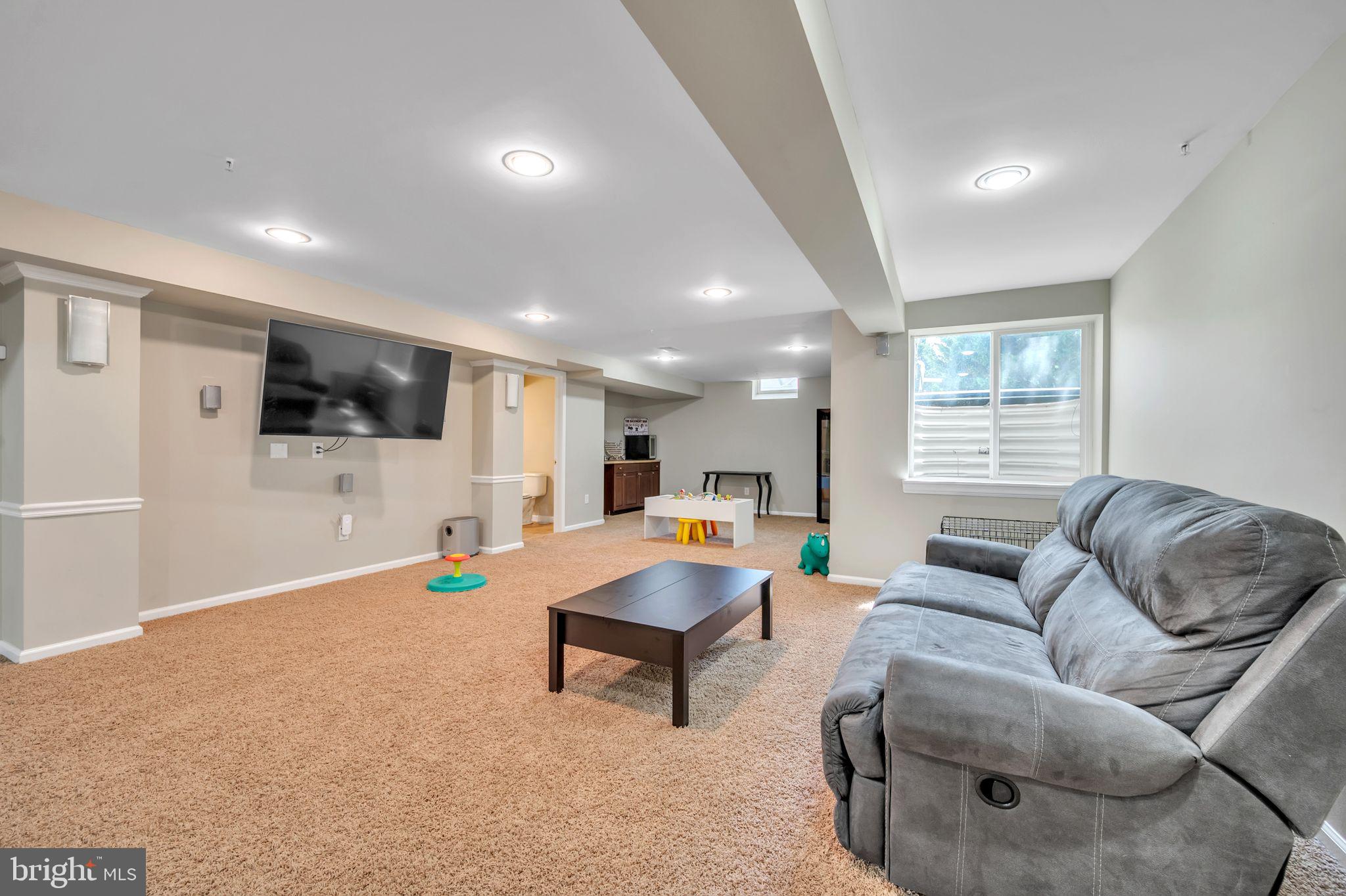 BRIDGE VALLEY AT FUR - Residential