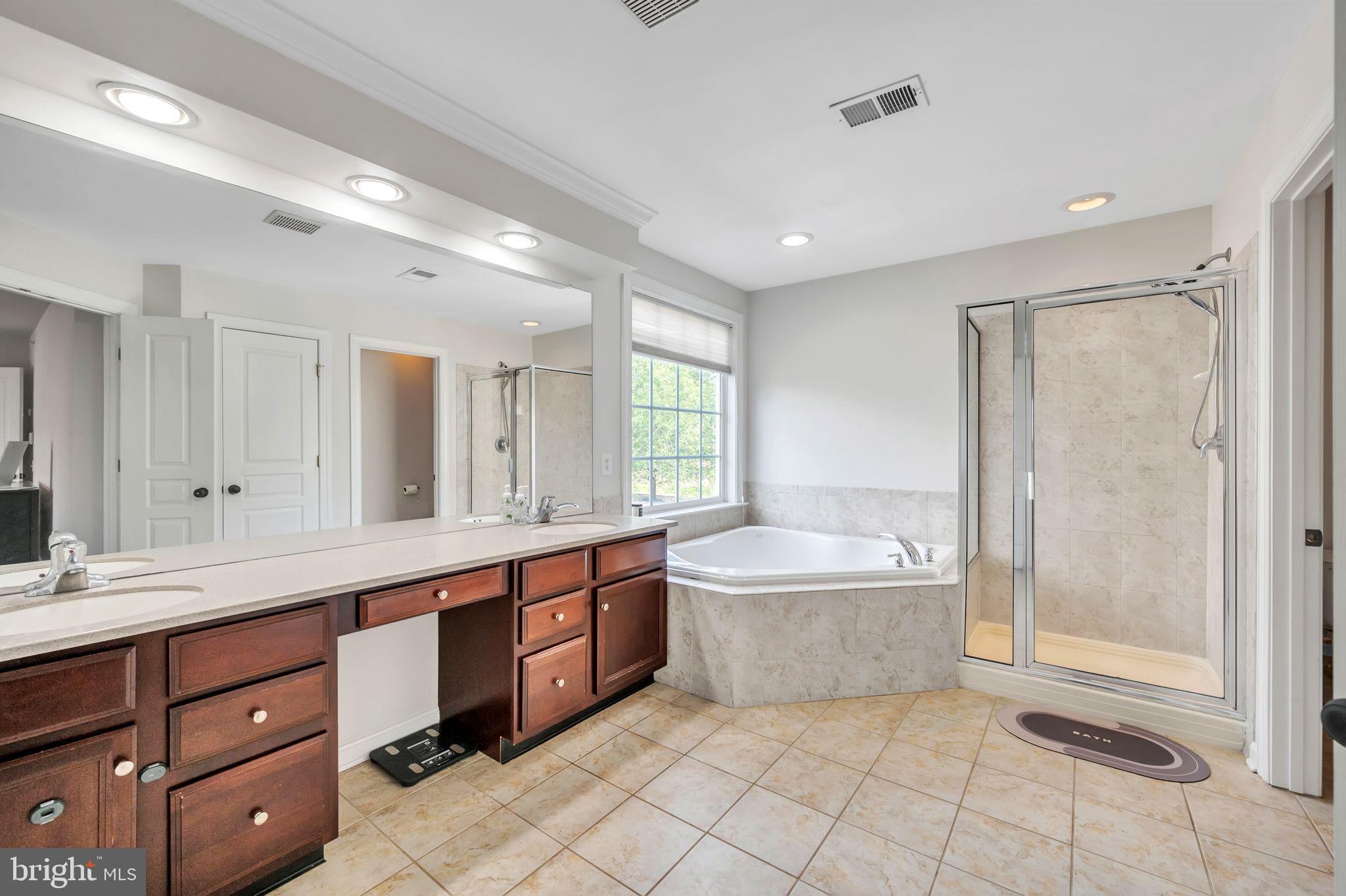 BRIDGE VALLEY AT FUR - Residential