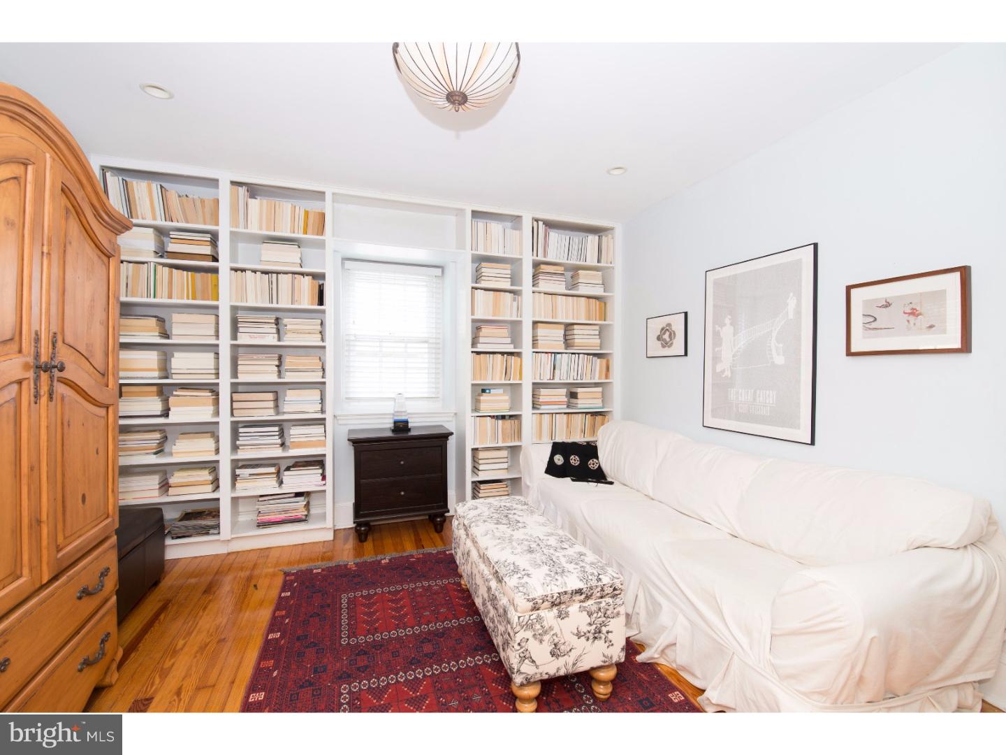 CHESTNUT HILL - Residential