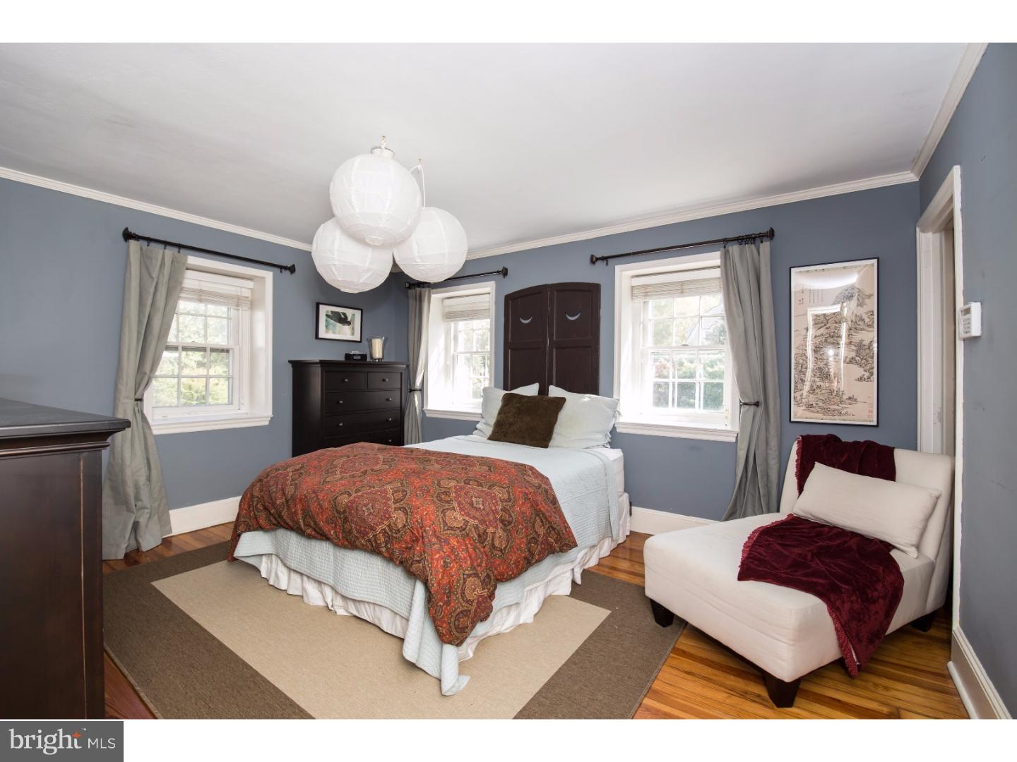 CHESTNUT HILL - Residential