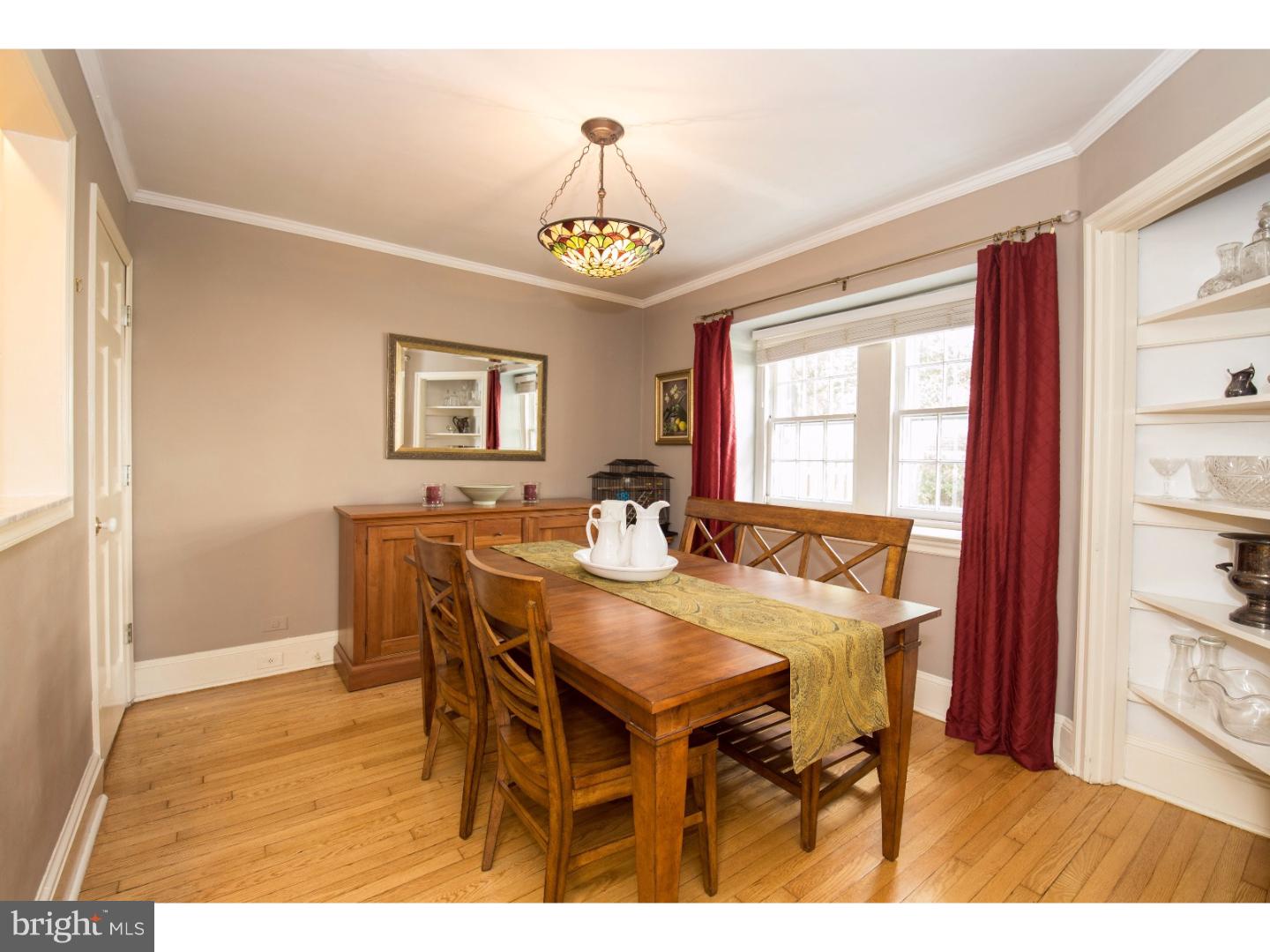 CHESTNUT HILL - Residential