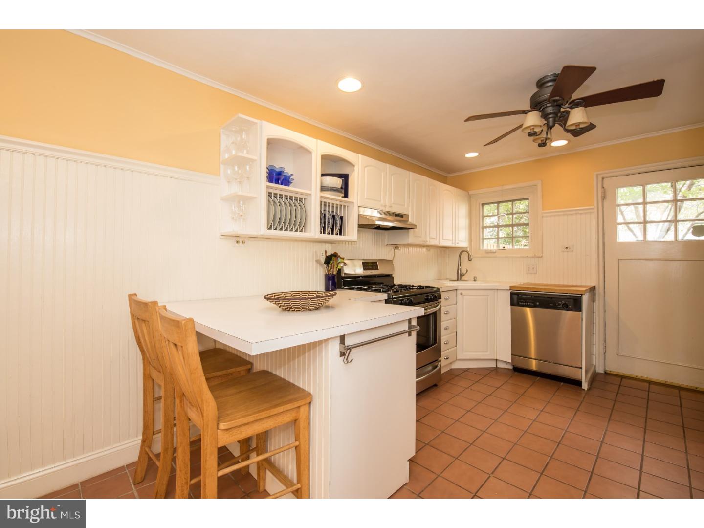 CHESTNUT HILL - Residential