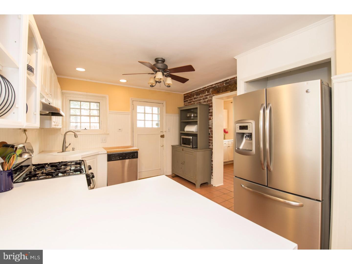 CHESTNUT HILL - Residential