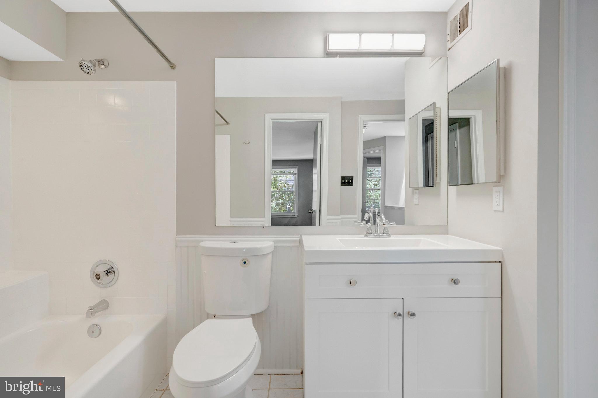 NEWGATE - Residential Lease